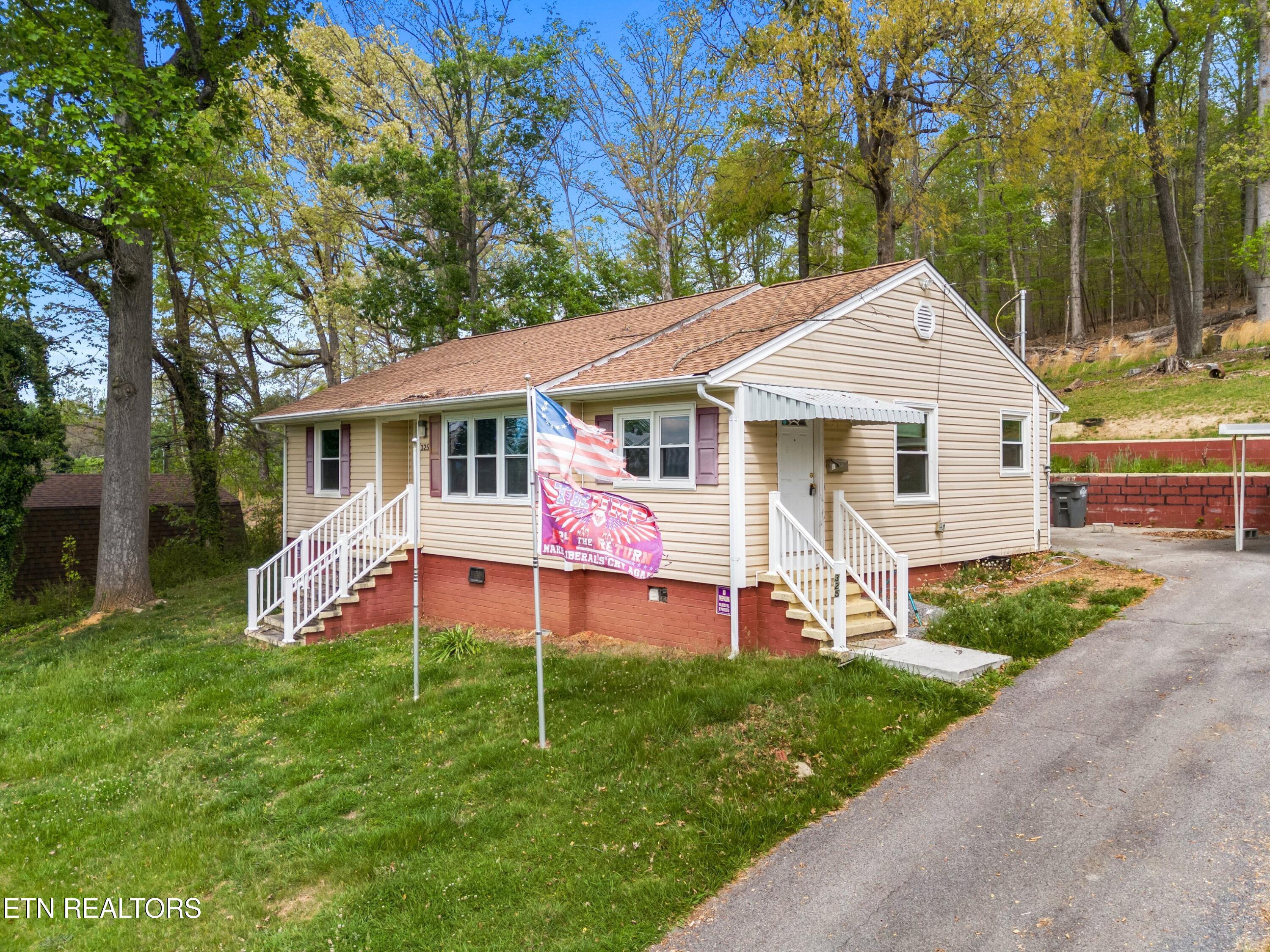 325 Mullins Street Kingsport TN 37665
