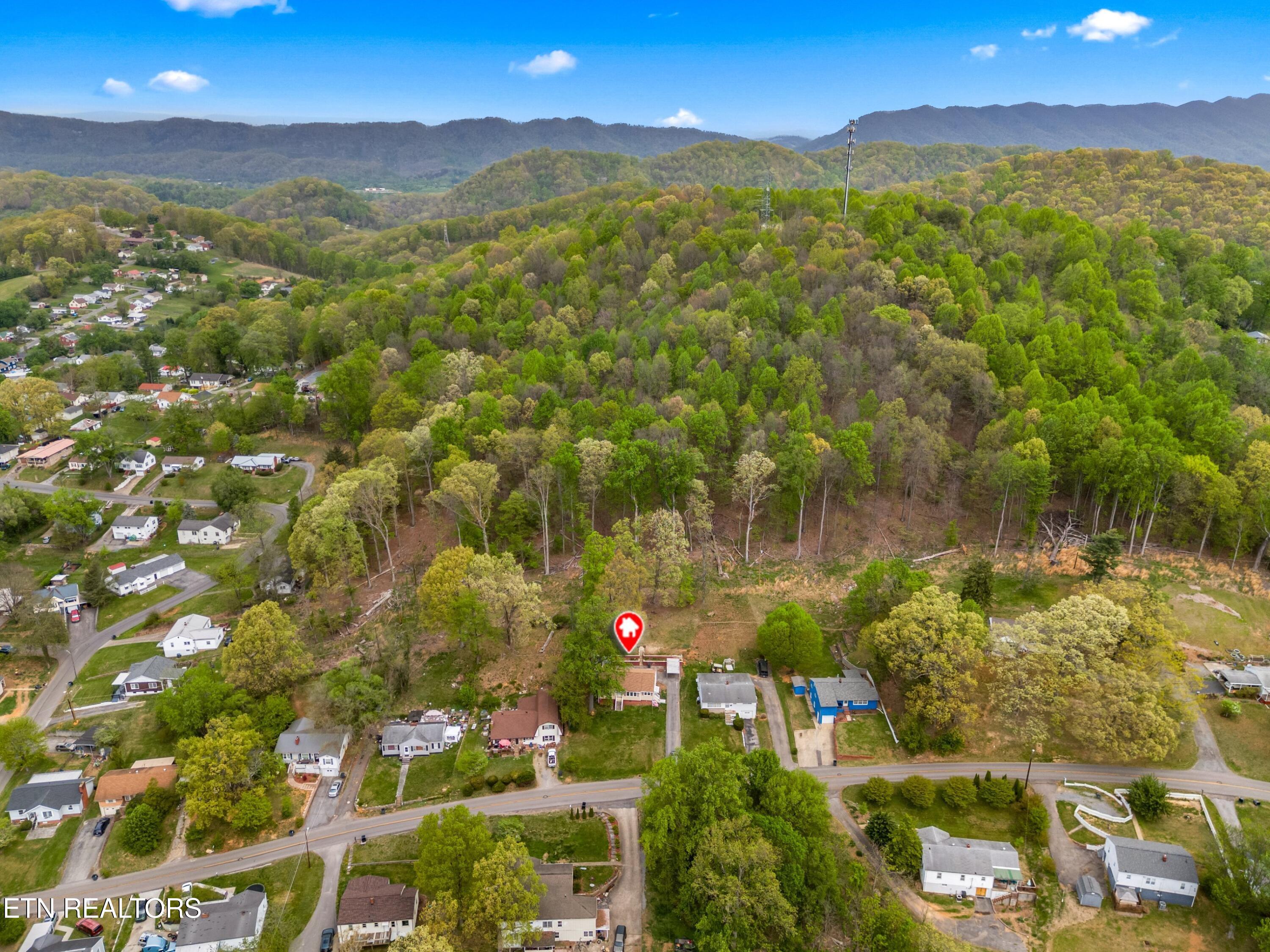 325 Mullins Street Kingsport TN 37665