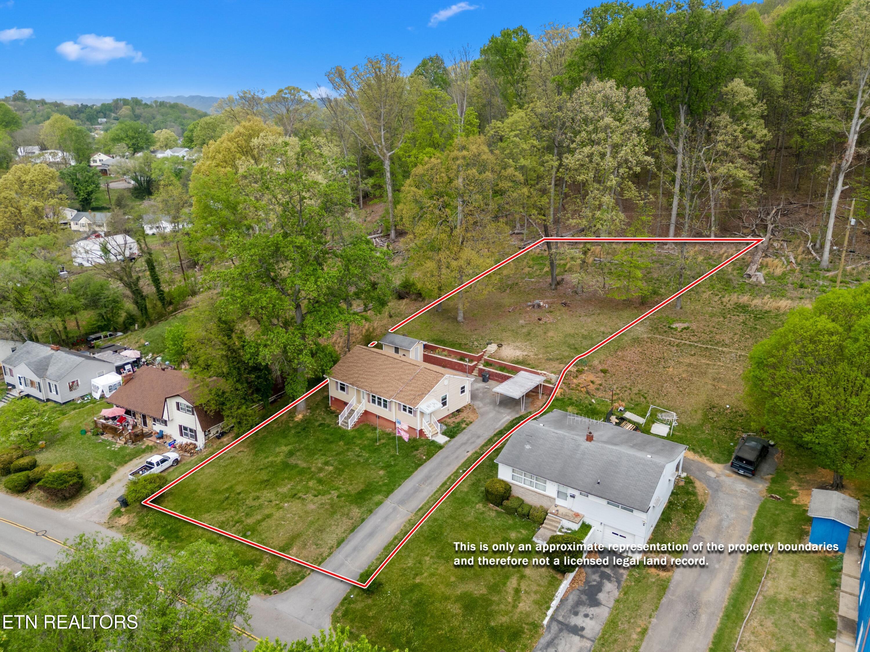 325 Mullins Street Kingsport TN 37665