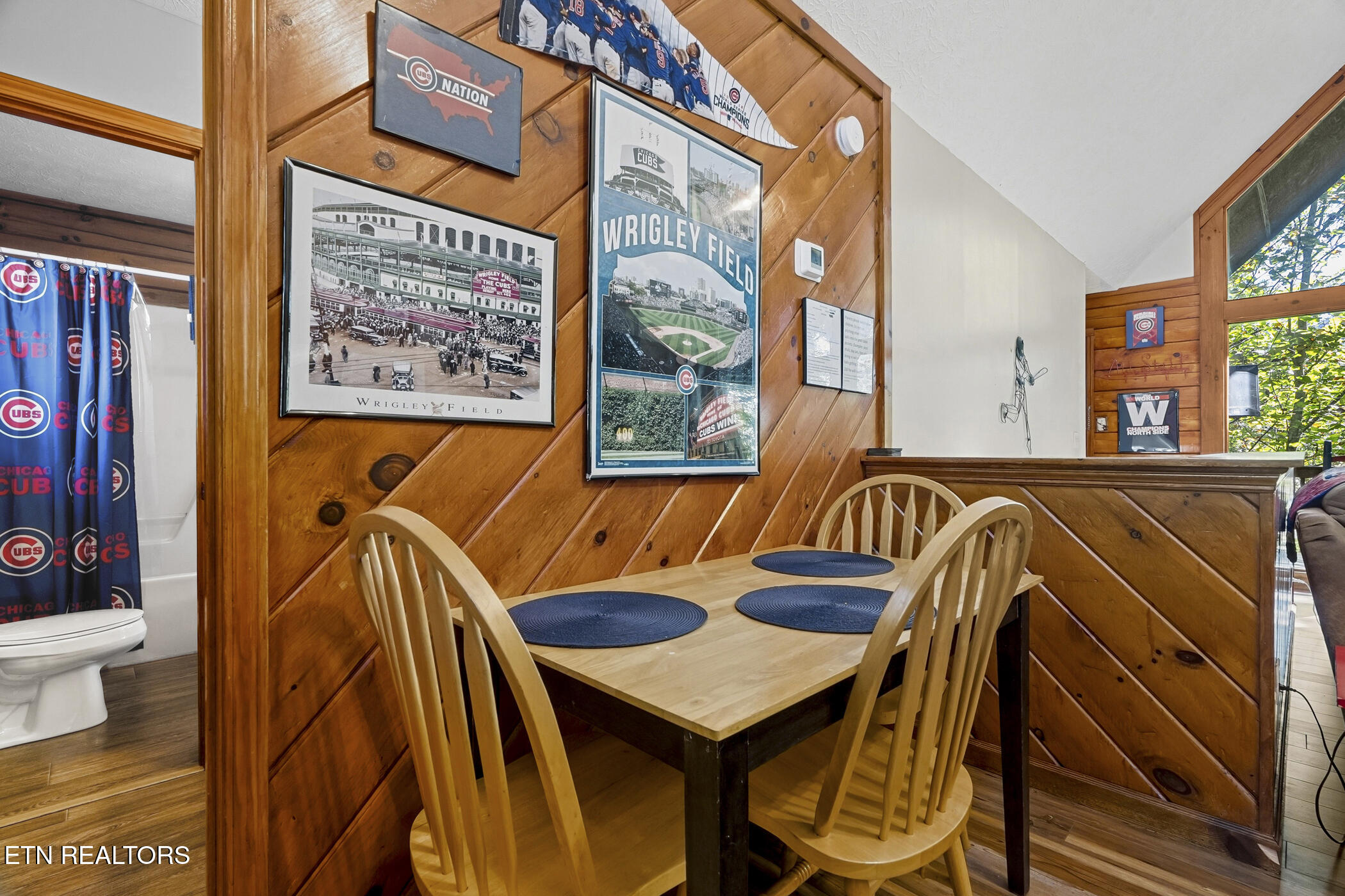 1660 Raccoon Den Way Sevierville TN 37862