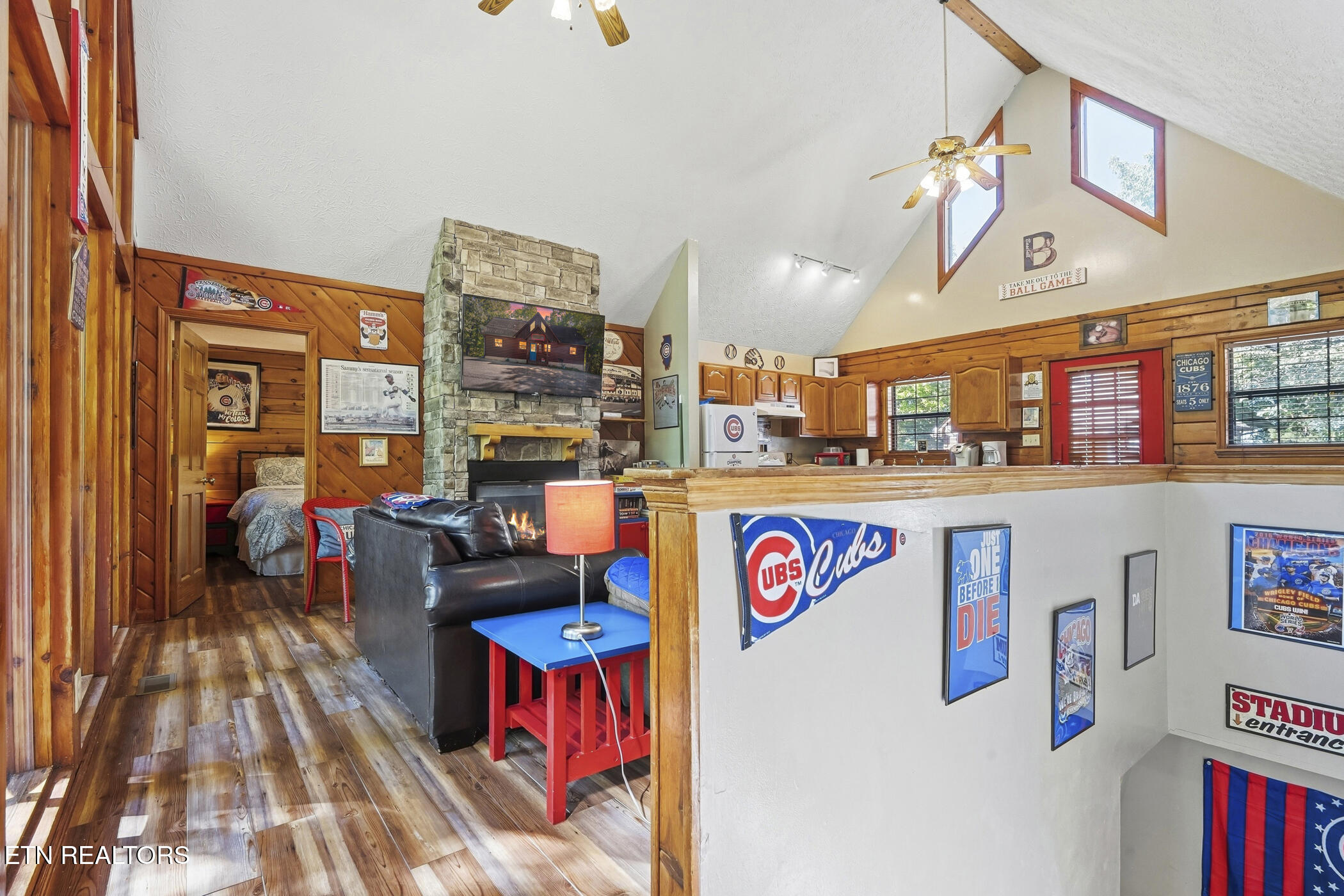 1660 Raccoon Den Way Sevierville TN 37862