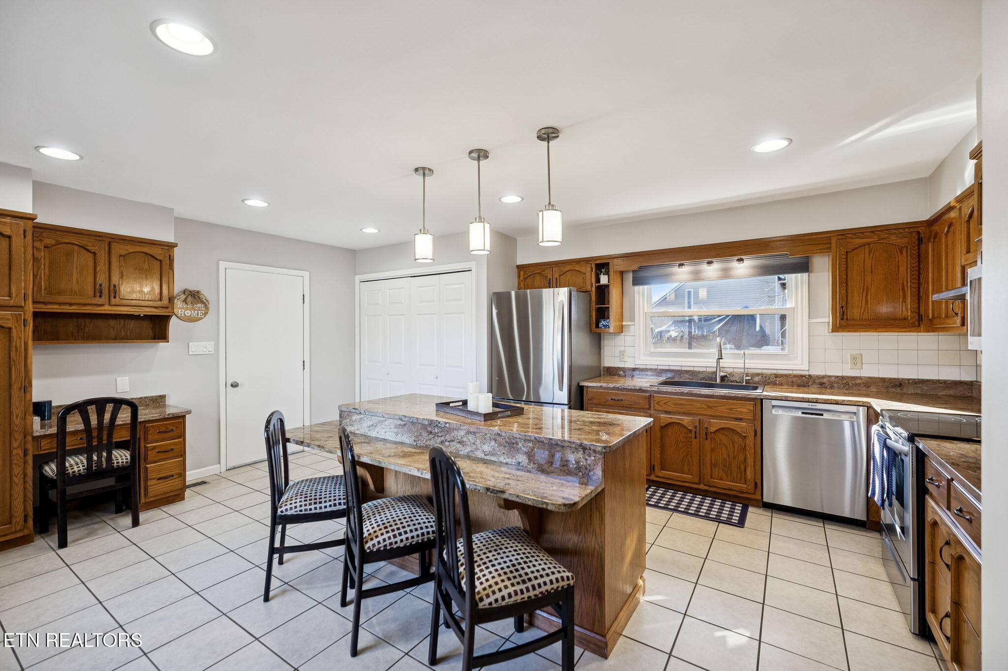 3576 E Atherton Lane Baneberry TN 37890