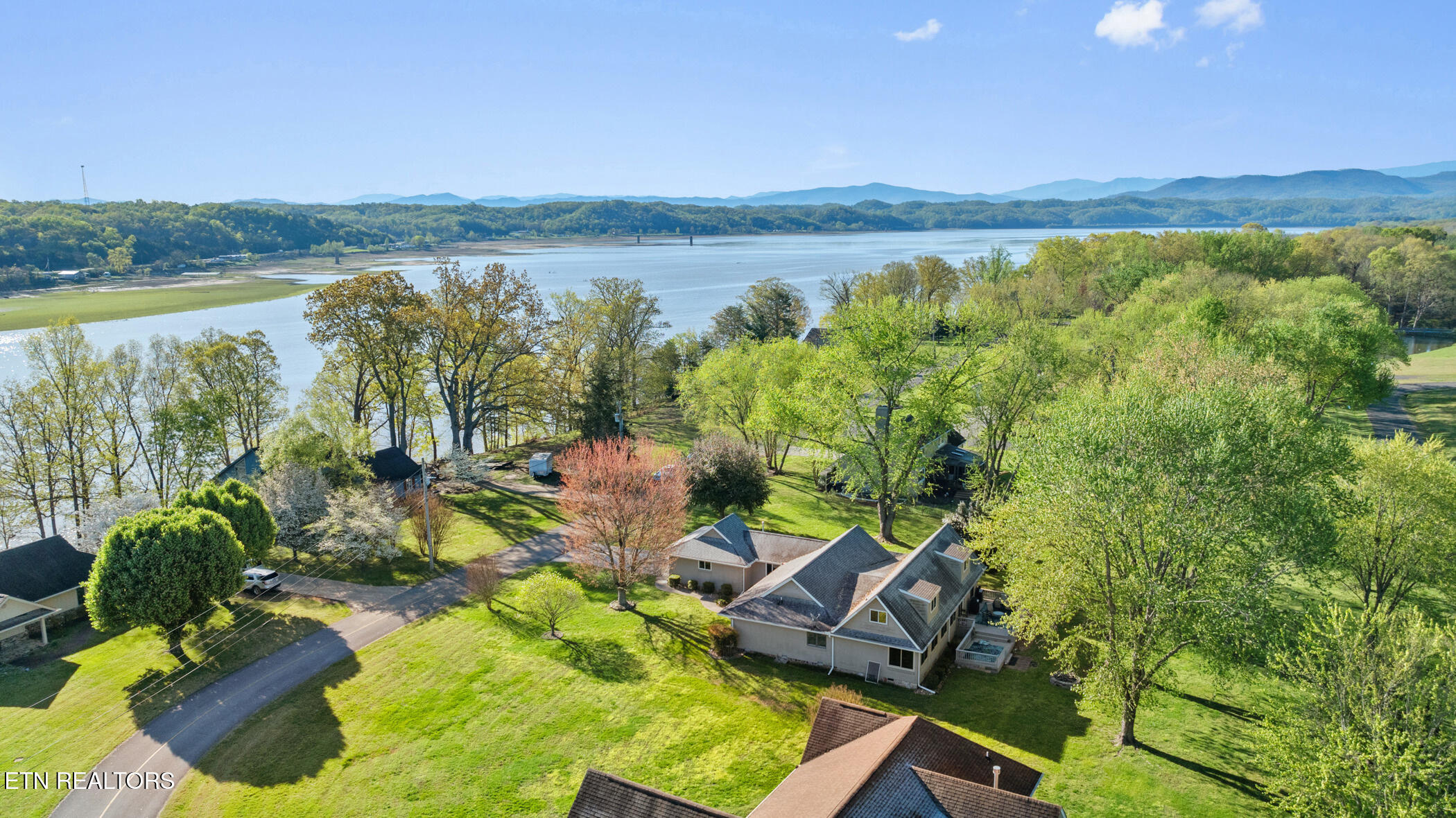 3576 E Atherton Lane Baneberry TN 37890