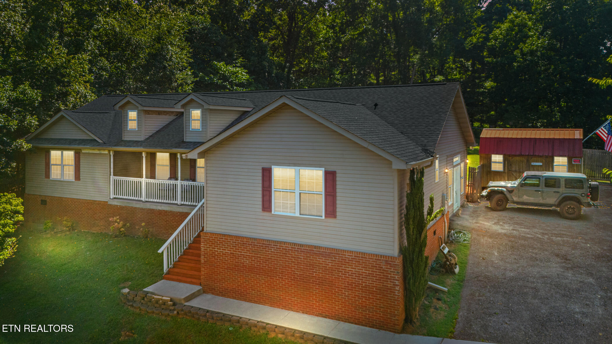 631 Rock House Road Kodak TN 37764