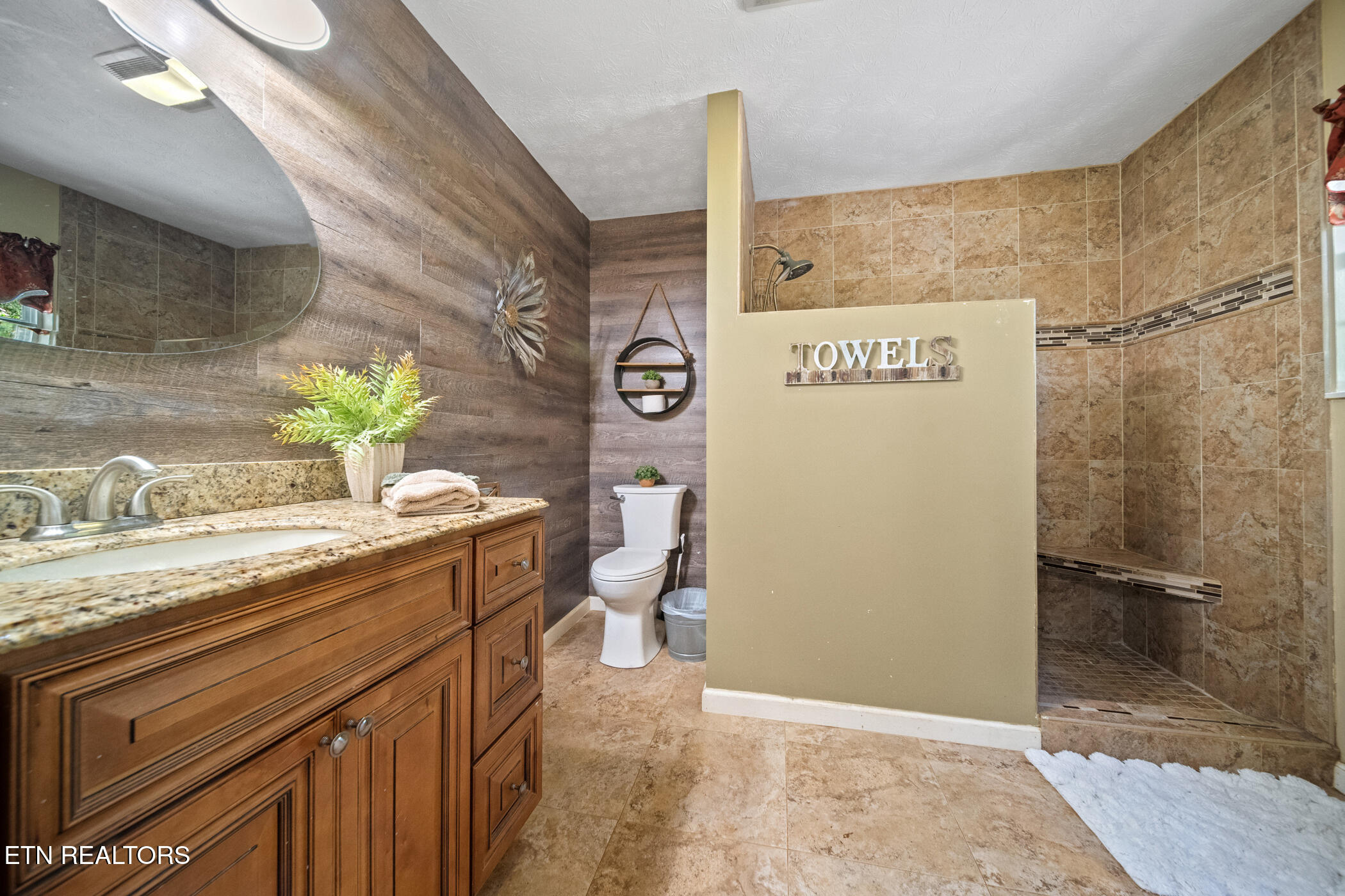 631 Rock House Road Kodak TN 37764