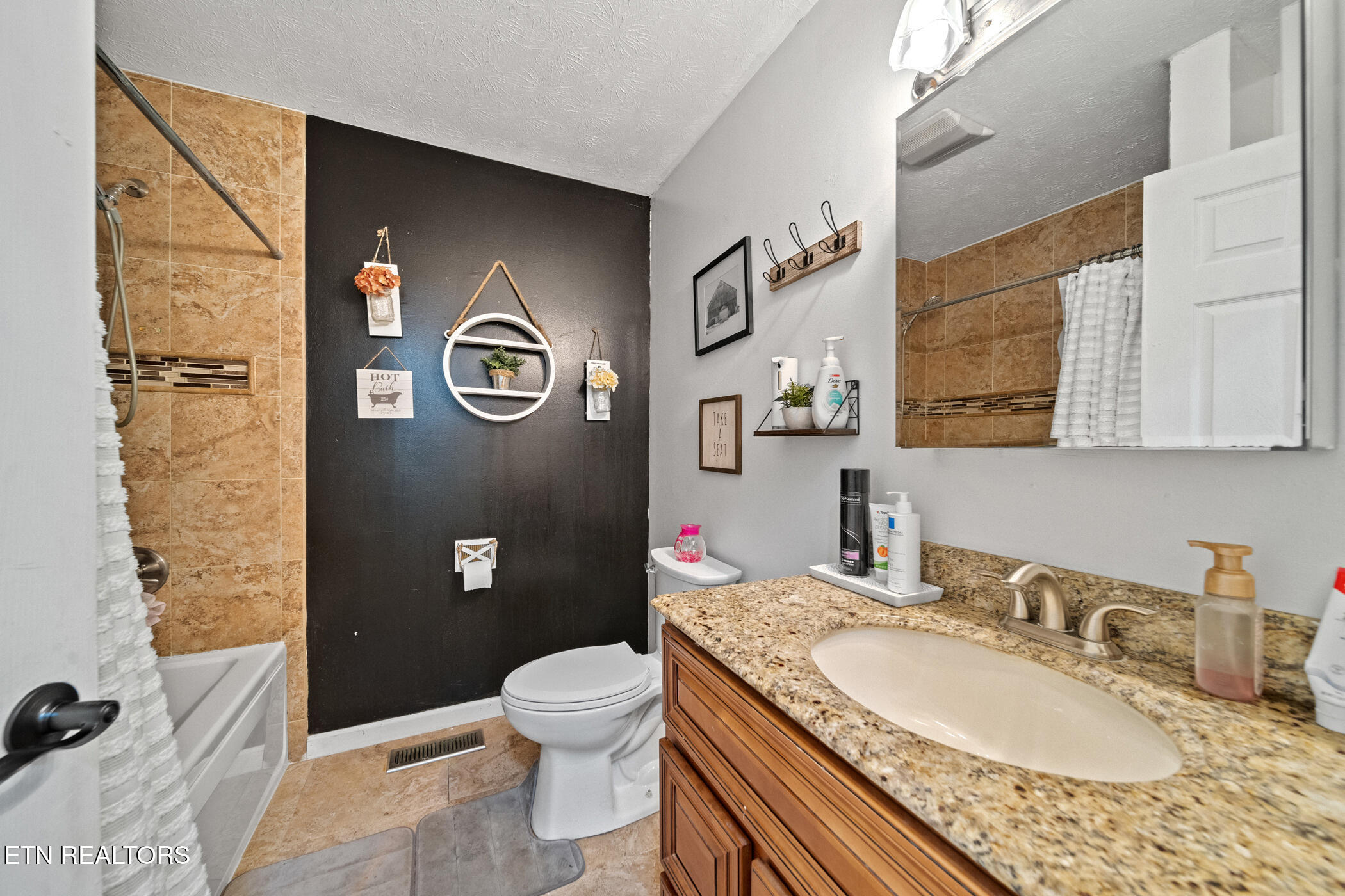 631 Rock House Road Kodak TN 37764