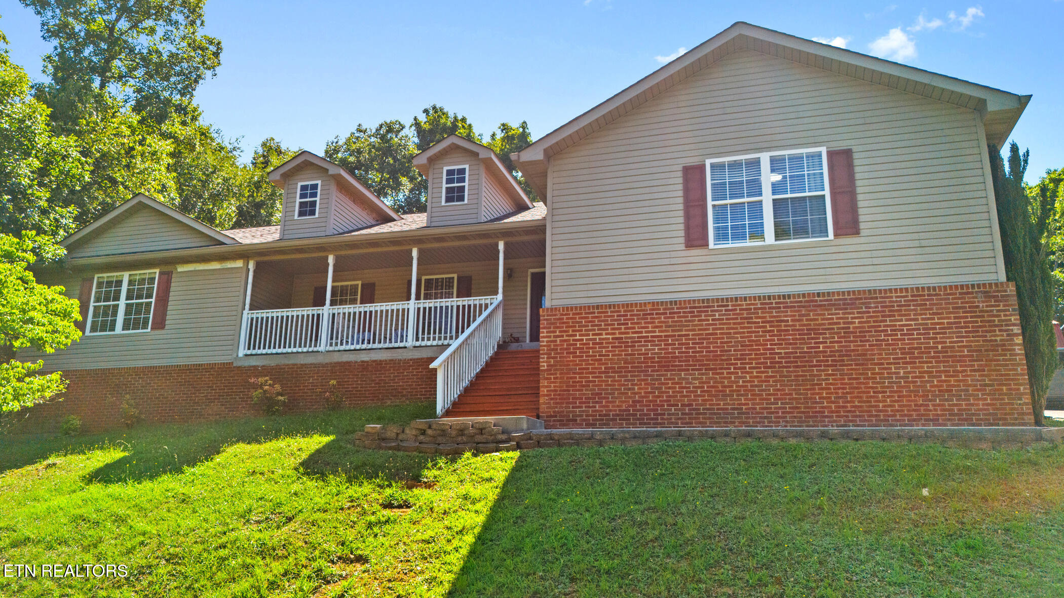 631 Rock House Road Kodak TN 37764