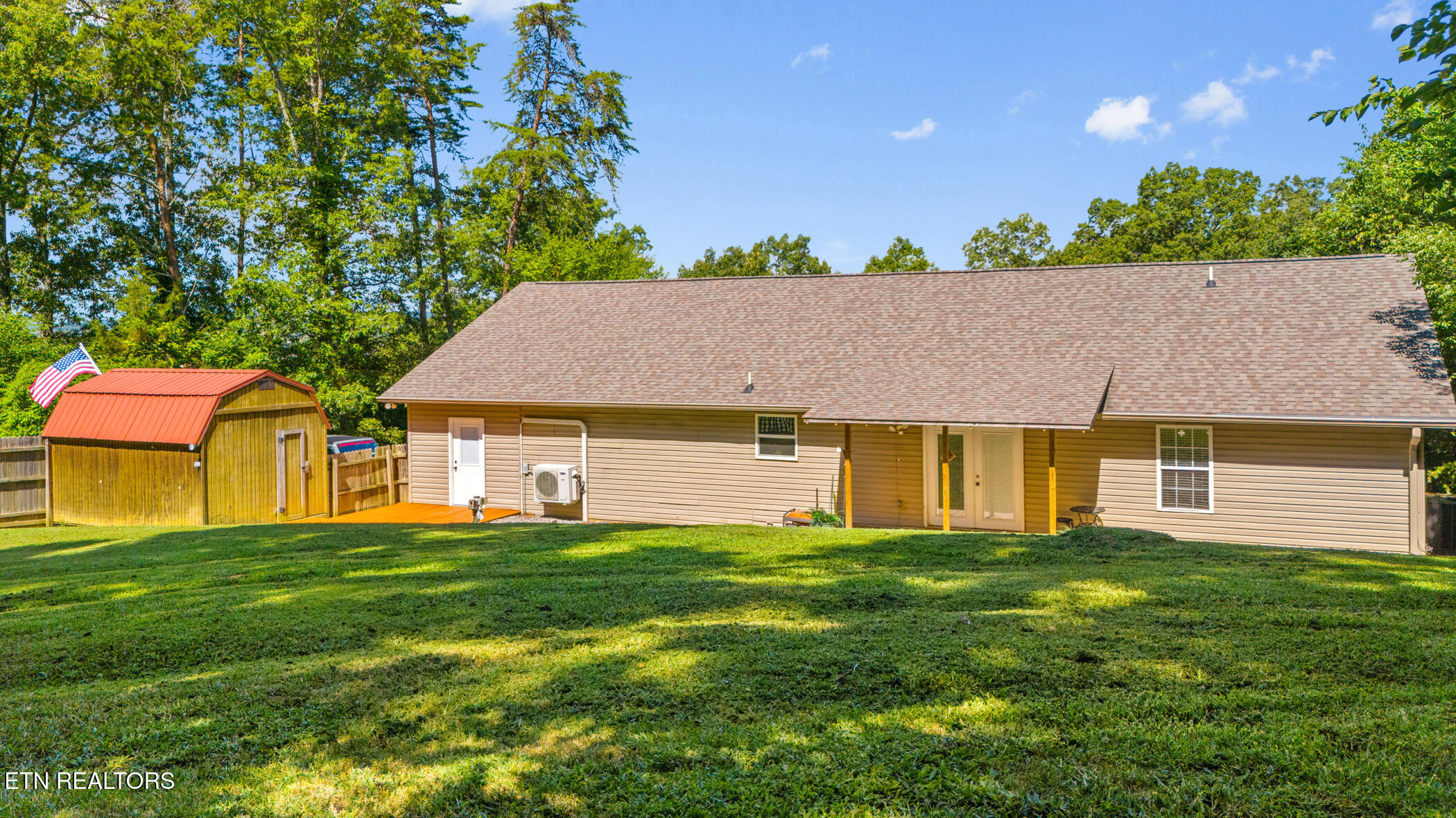 631 Rock House Road Kodak TN 37764