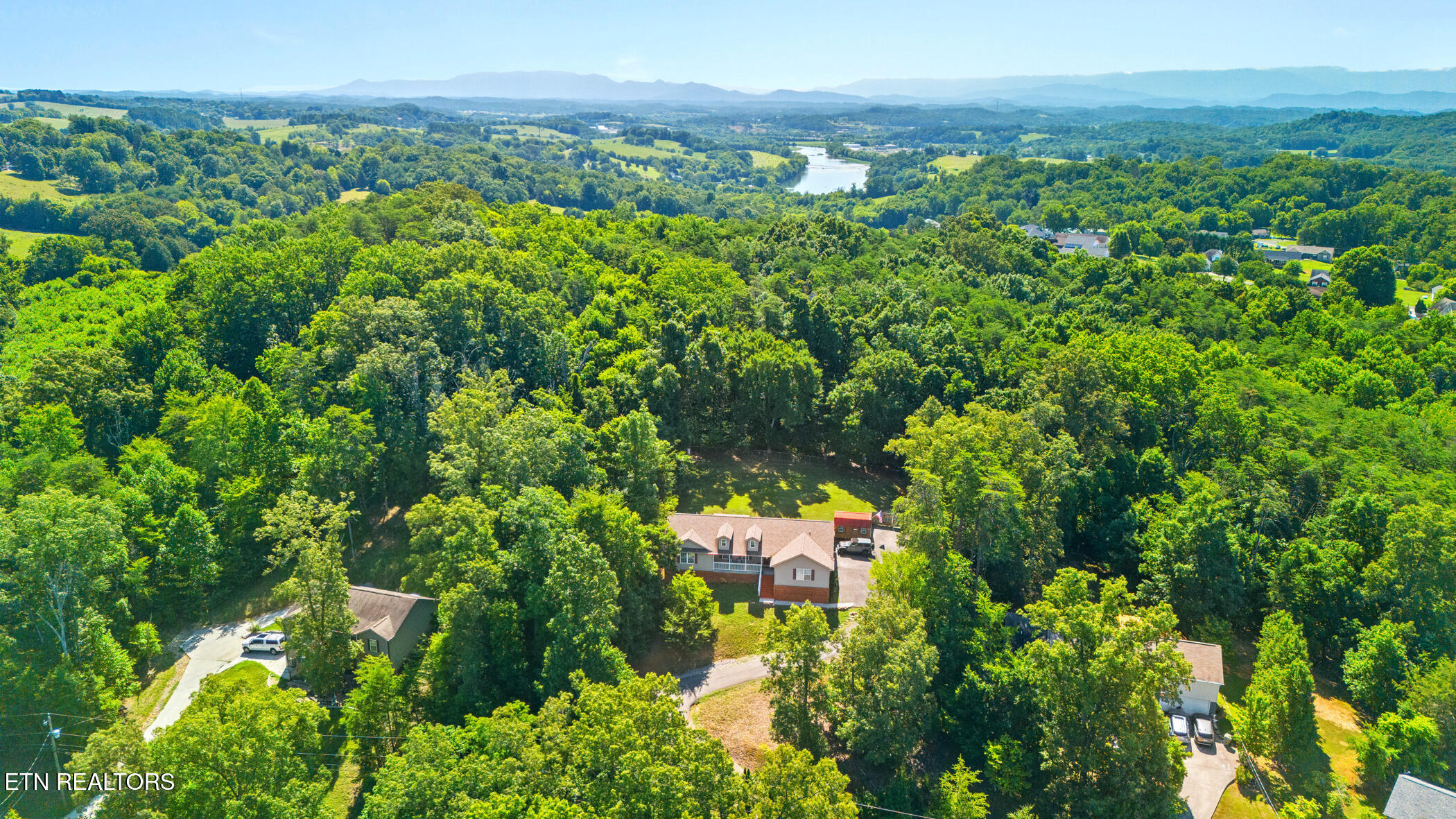 631 Rock House Road Kodak TN 37764