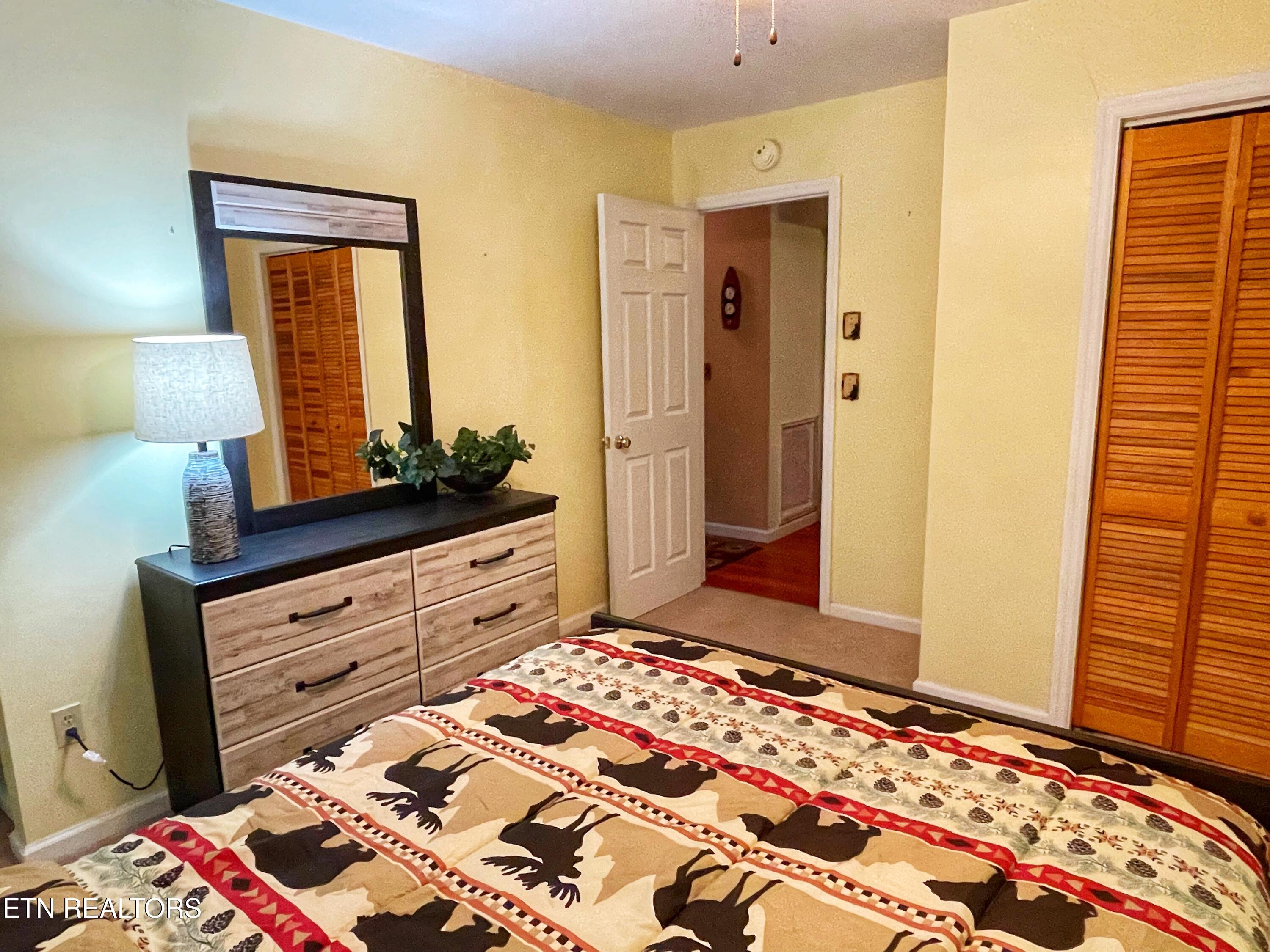3587 Mountain Creek Way Cosby TN 37722