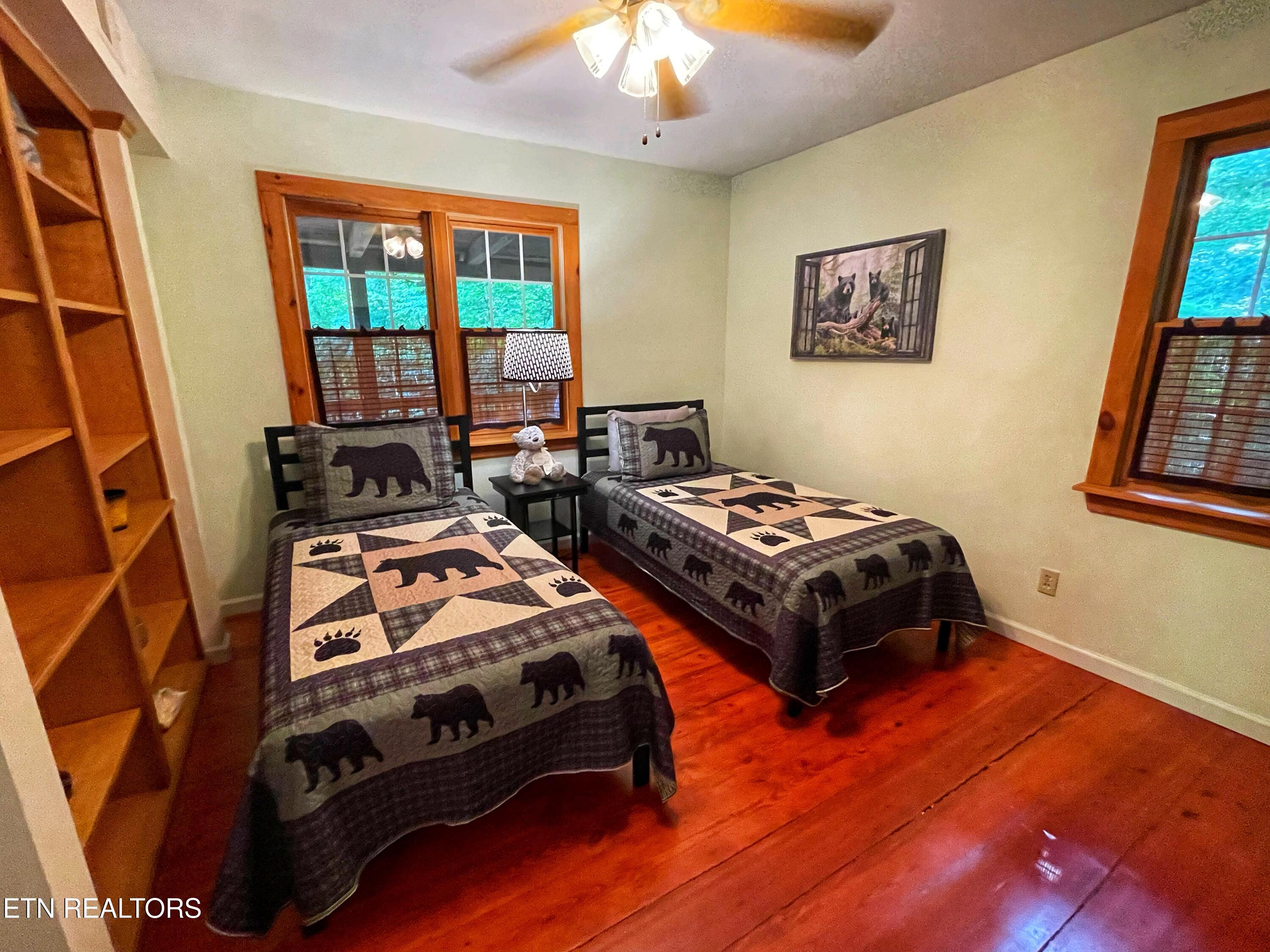 3587 Mountain Creek Way Cosby TN 37722