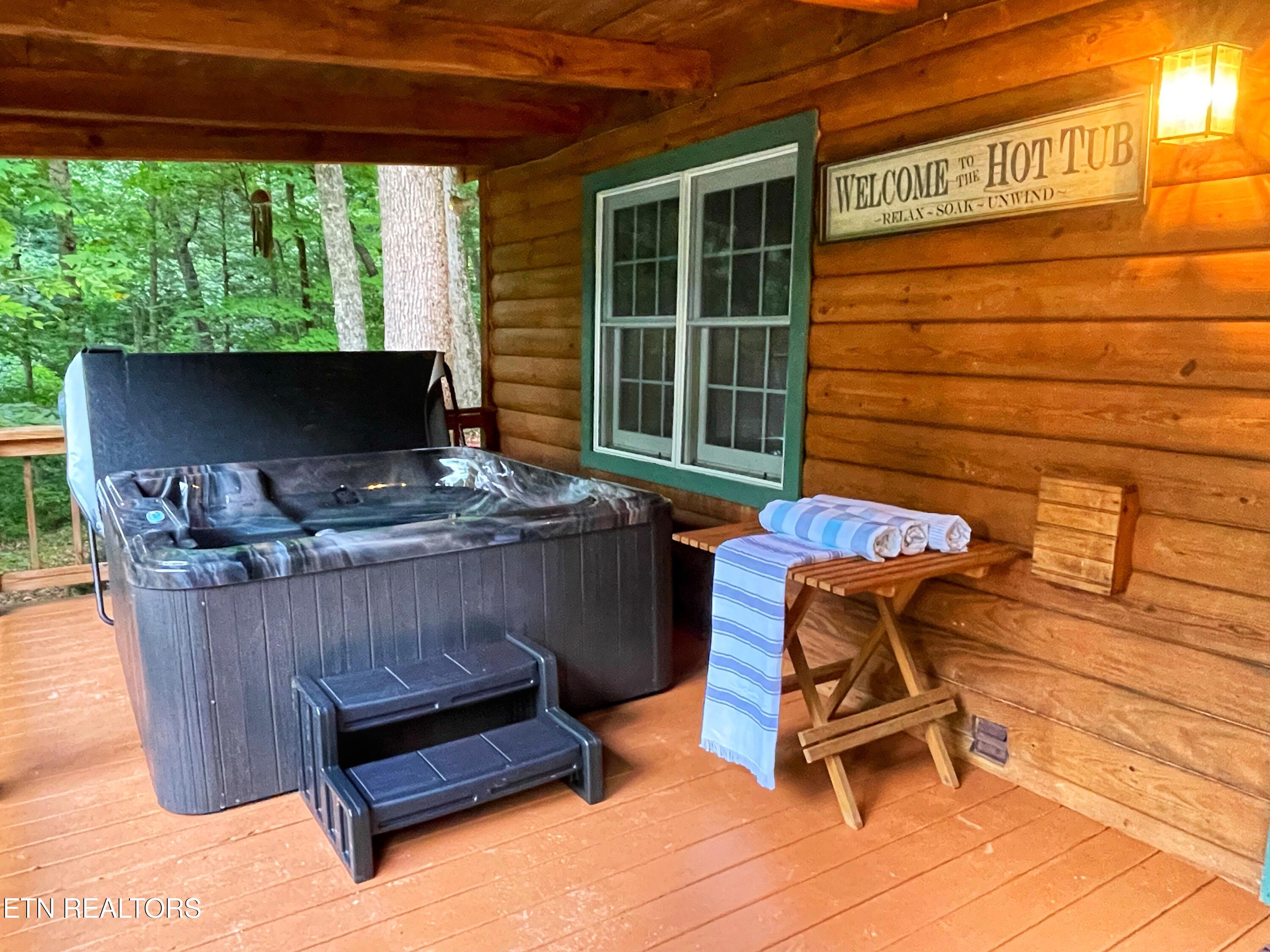 3587 Mountain Creek Way Cosby TN 37722
