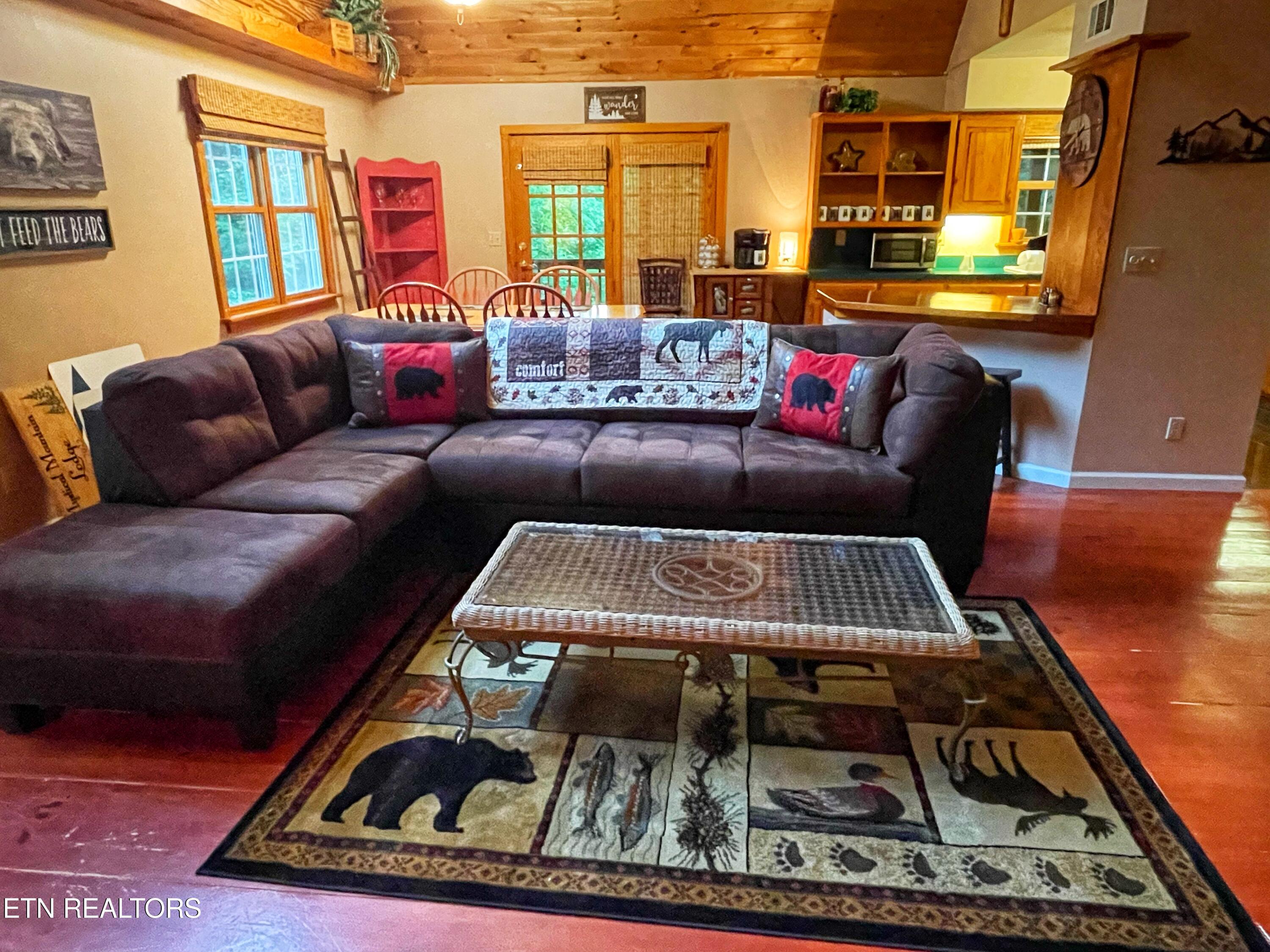 3587 Mountain Creek Way Cosby TN 37722