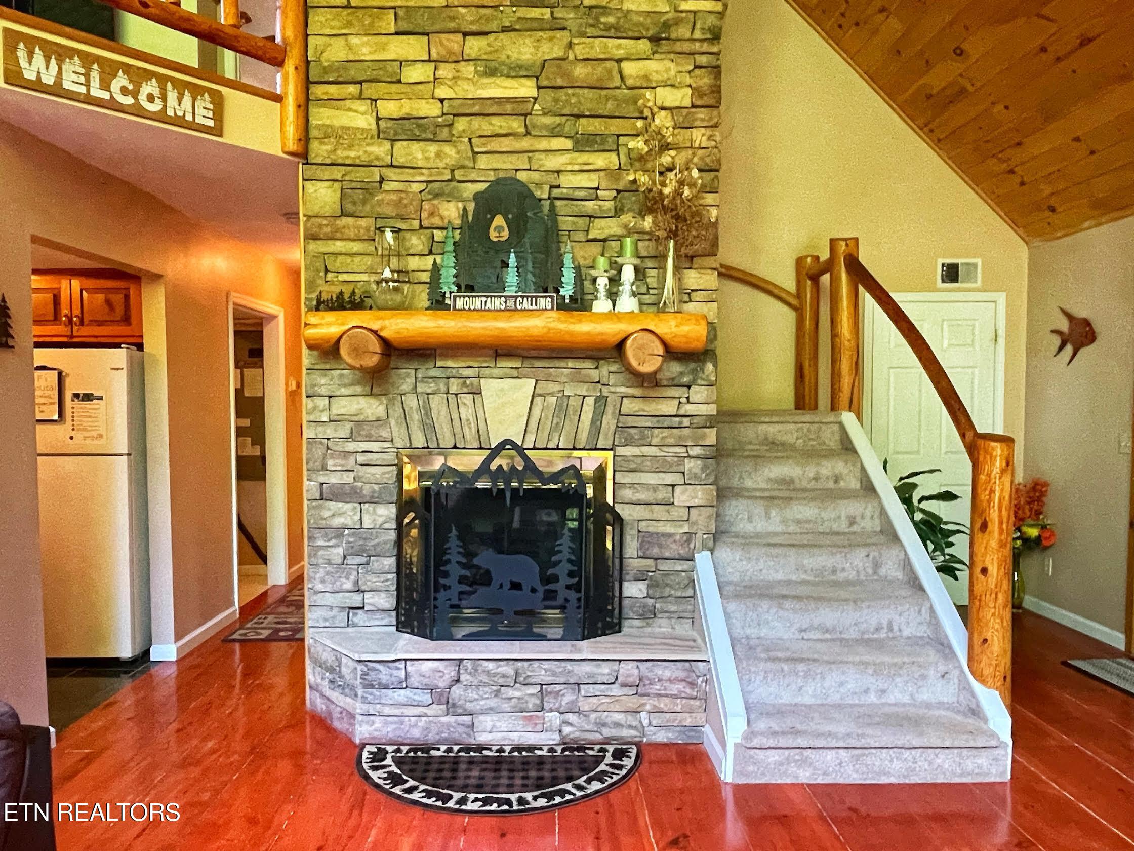 3587 Mountain Creek Way Cosby TN 37722