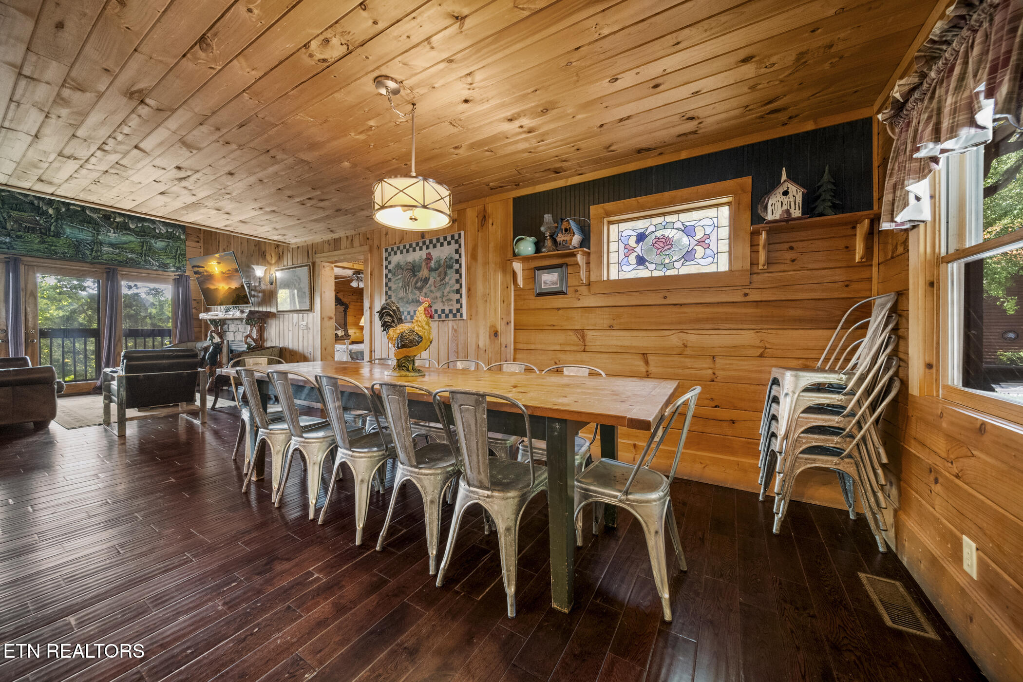 838 Bear Run Way Sevierville TN 37862