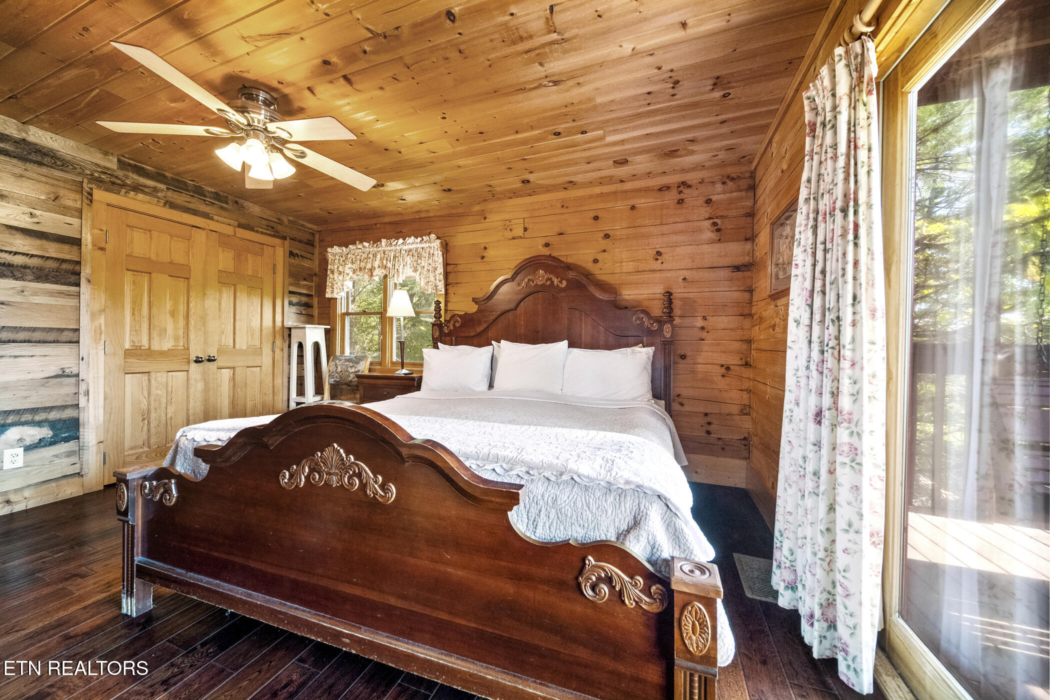 838 Bear Run Way Sevierville TN 37862