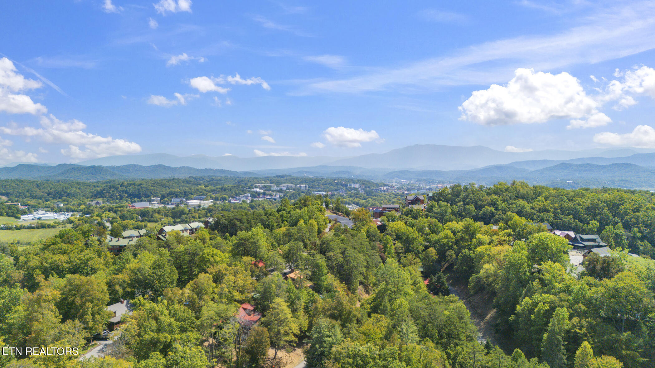 838 Bear Run Way Sevierville TN 37862