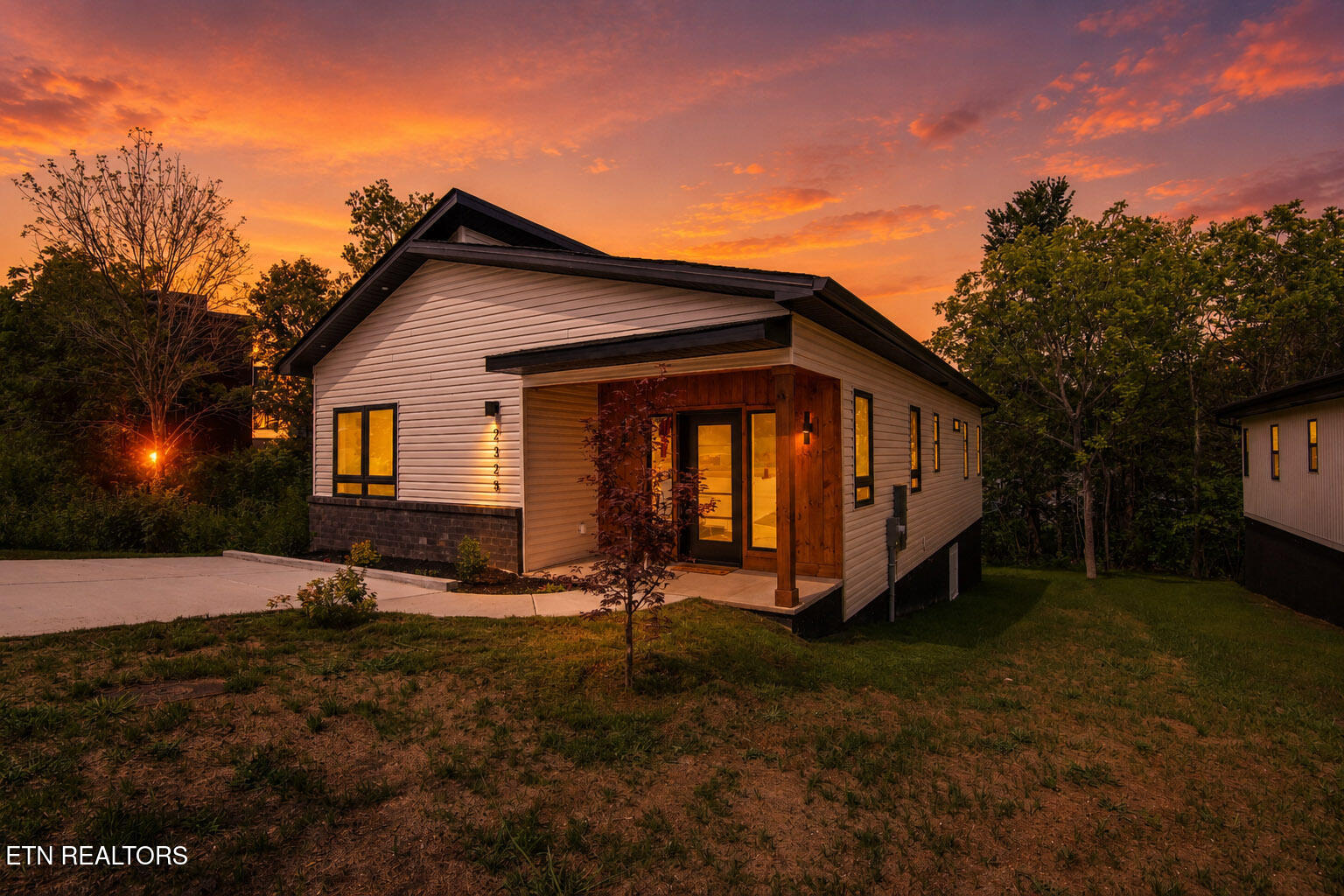 2325 Rock Gardens Drive Sevierville TN 37876