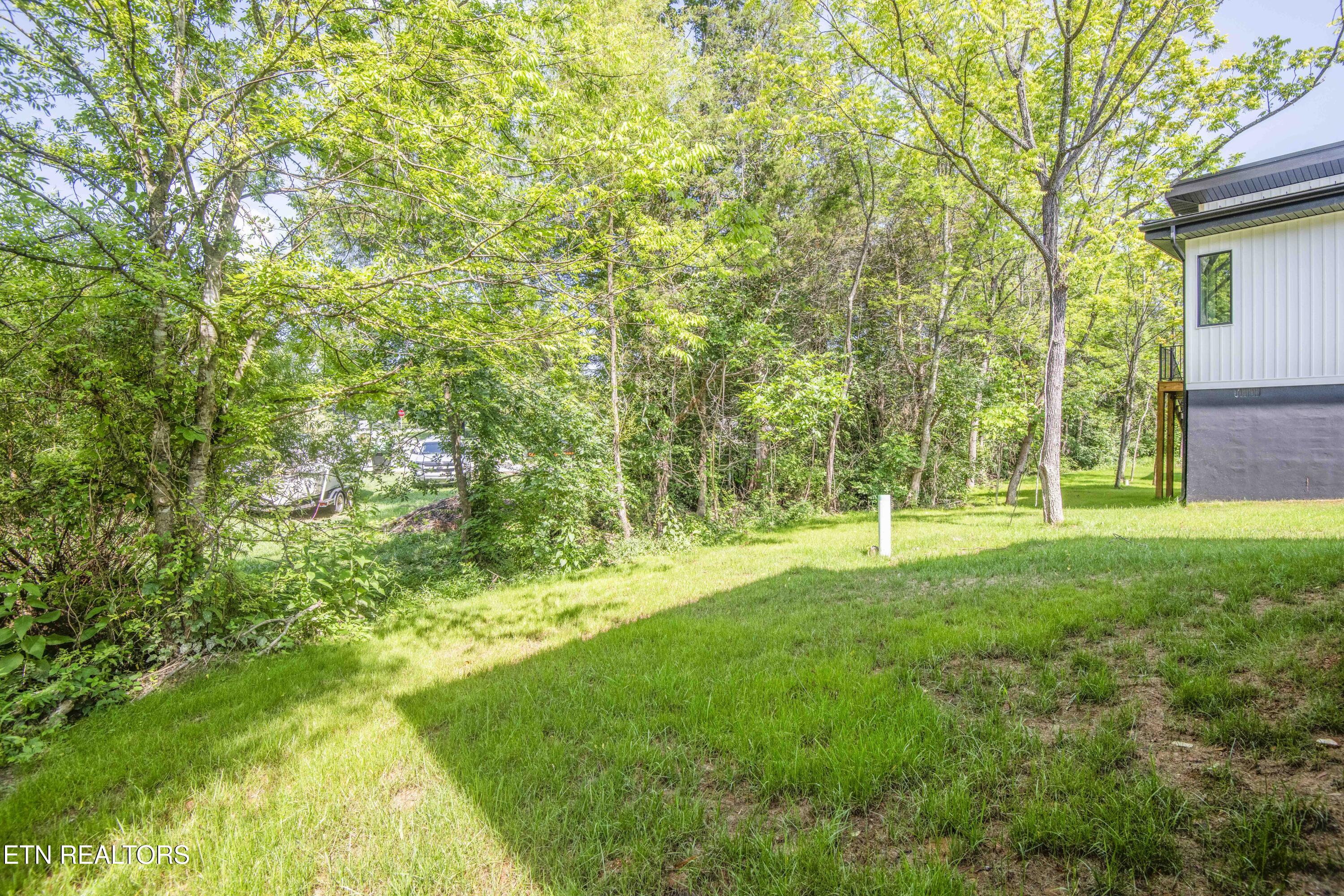 2325 Rock Gardens Drive Sevierville TN 37876
