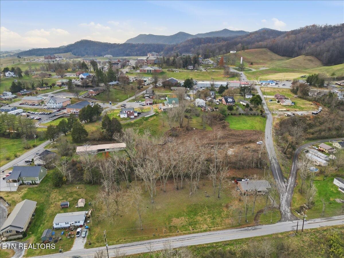 563 Washington Avenue Harrogate TN 37752