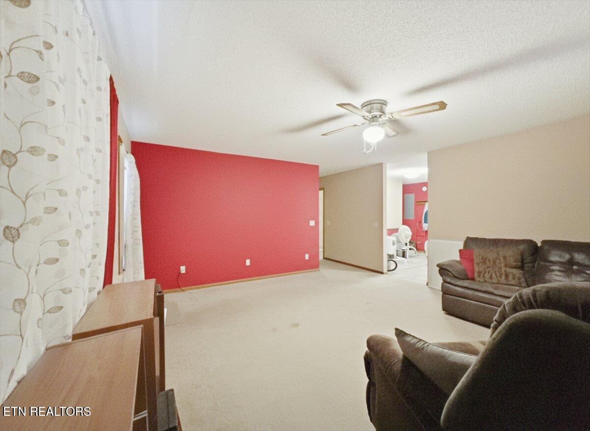 563 Washington Avenue Harrogate TN 37752