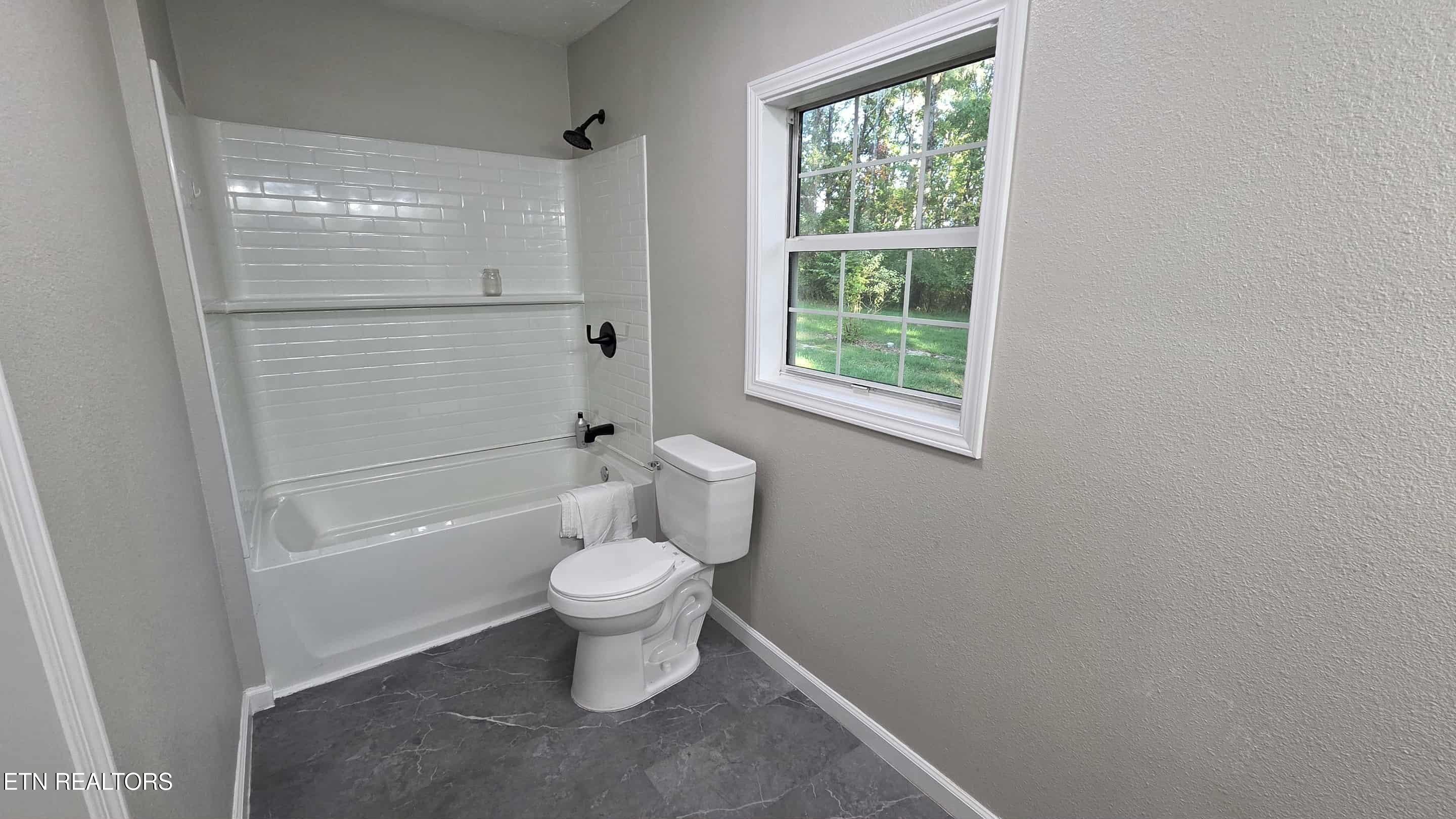 54 Hamby Lane Crossville TN 38555
