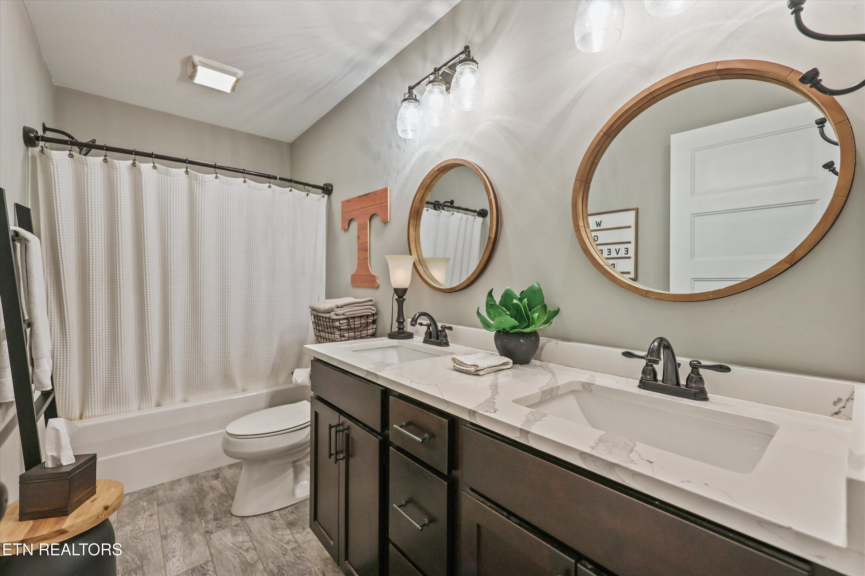1926 Highlands Ridge Lane Knoxville TN 37932