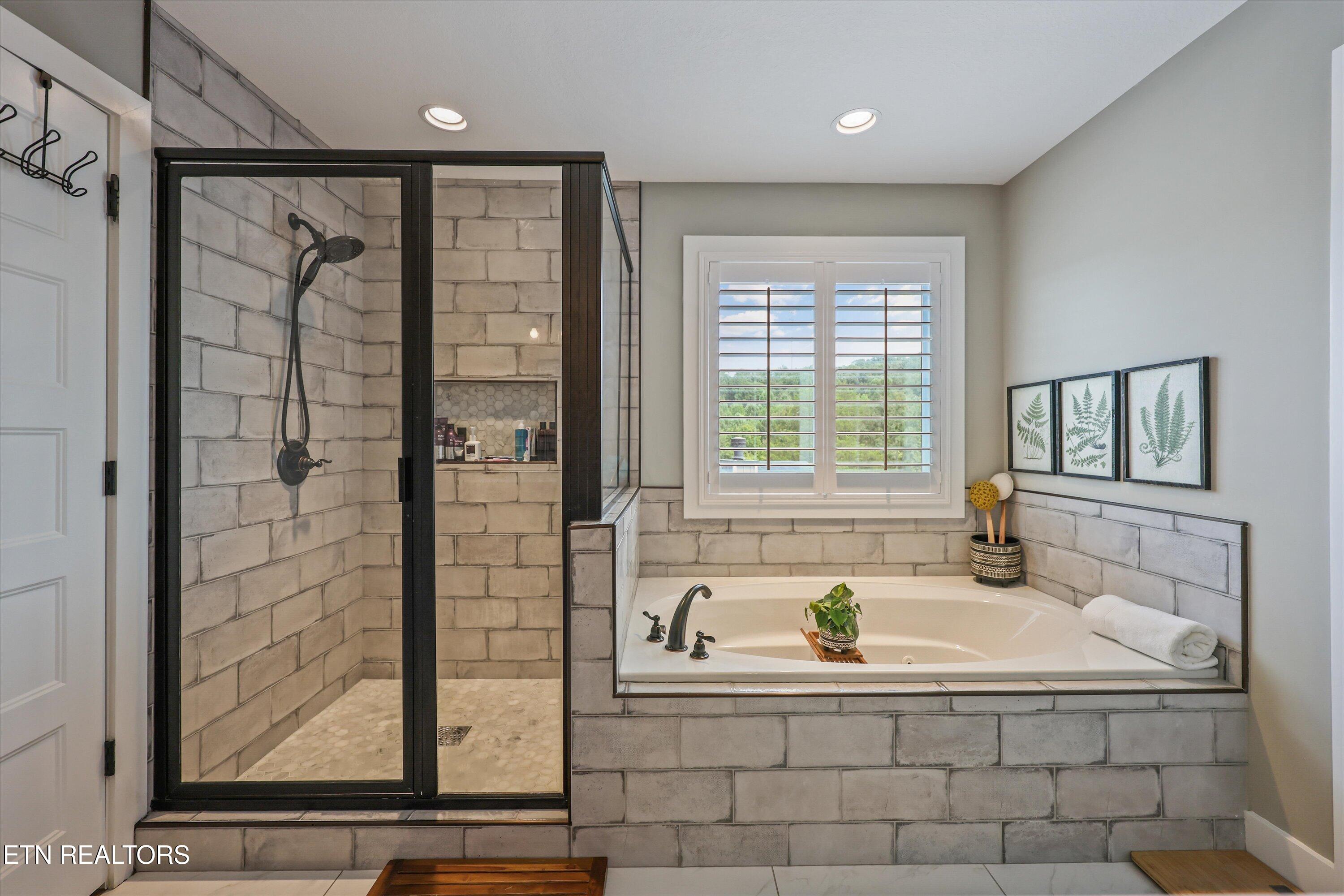 1926 Highlands Ridge Lane Knoxville TN 37932