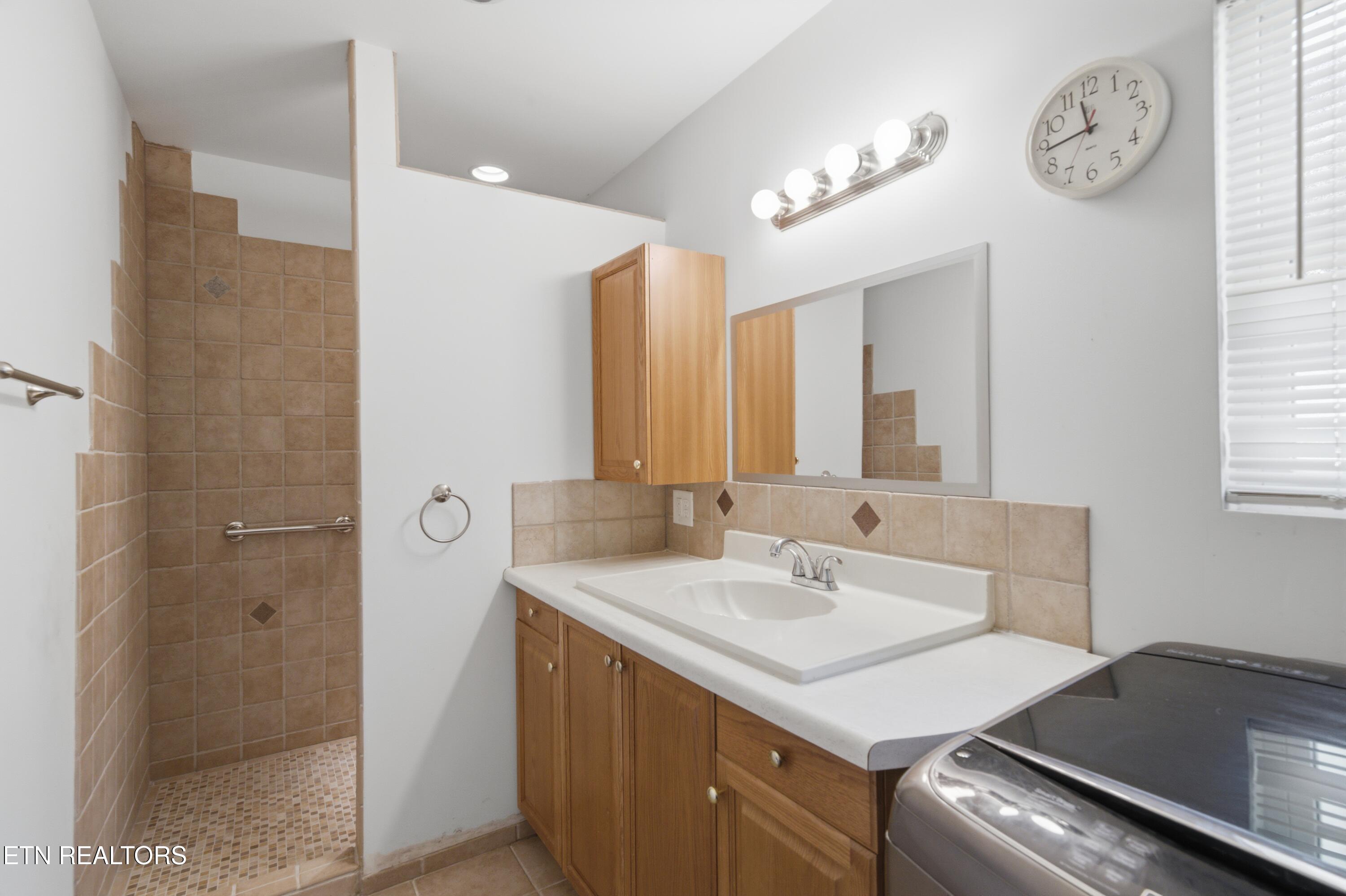 331 Hubbs Grove Road Maynardville TN 37807