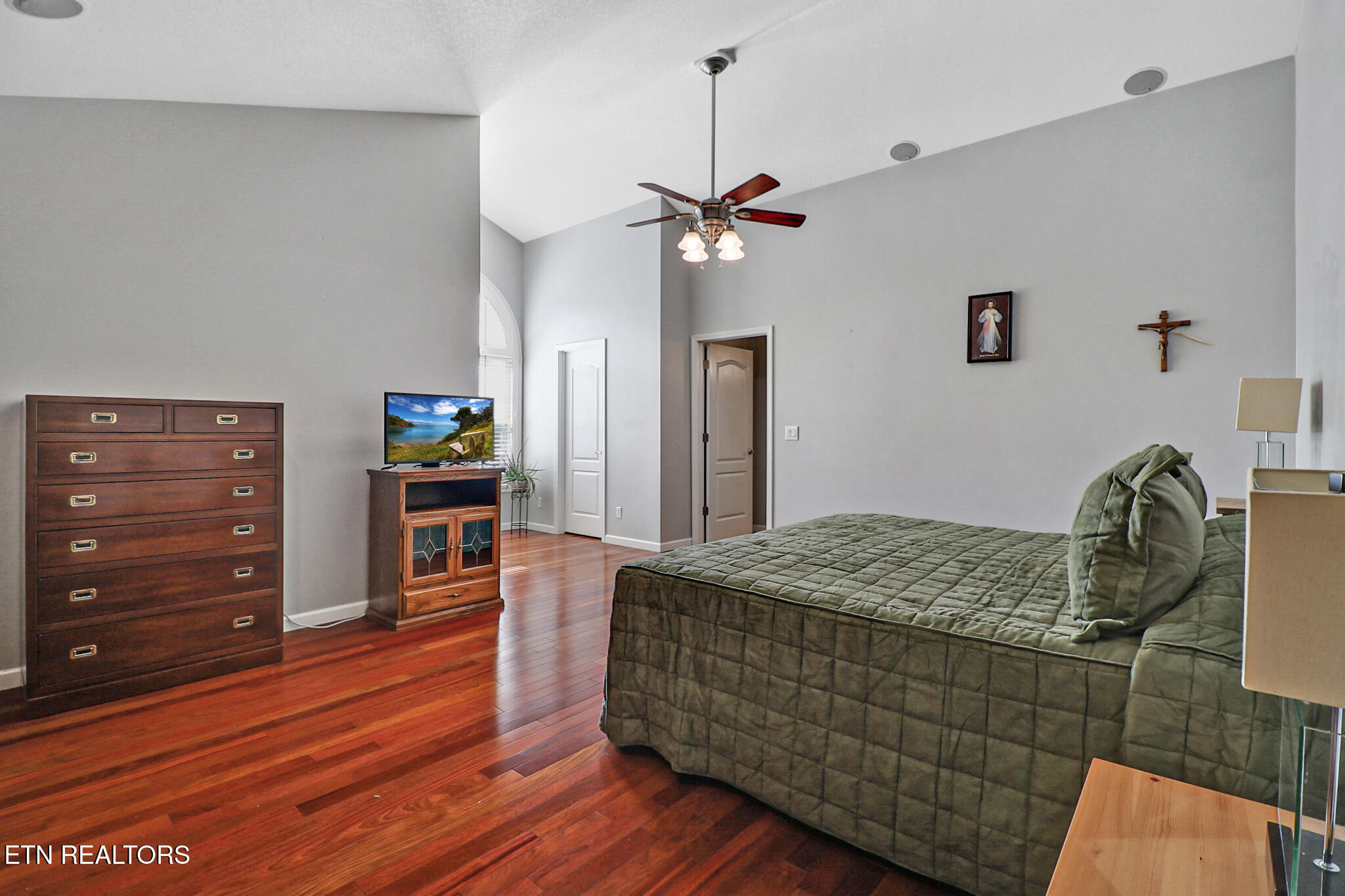 1401 Holiday Drive Crossville TN 38555