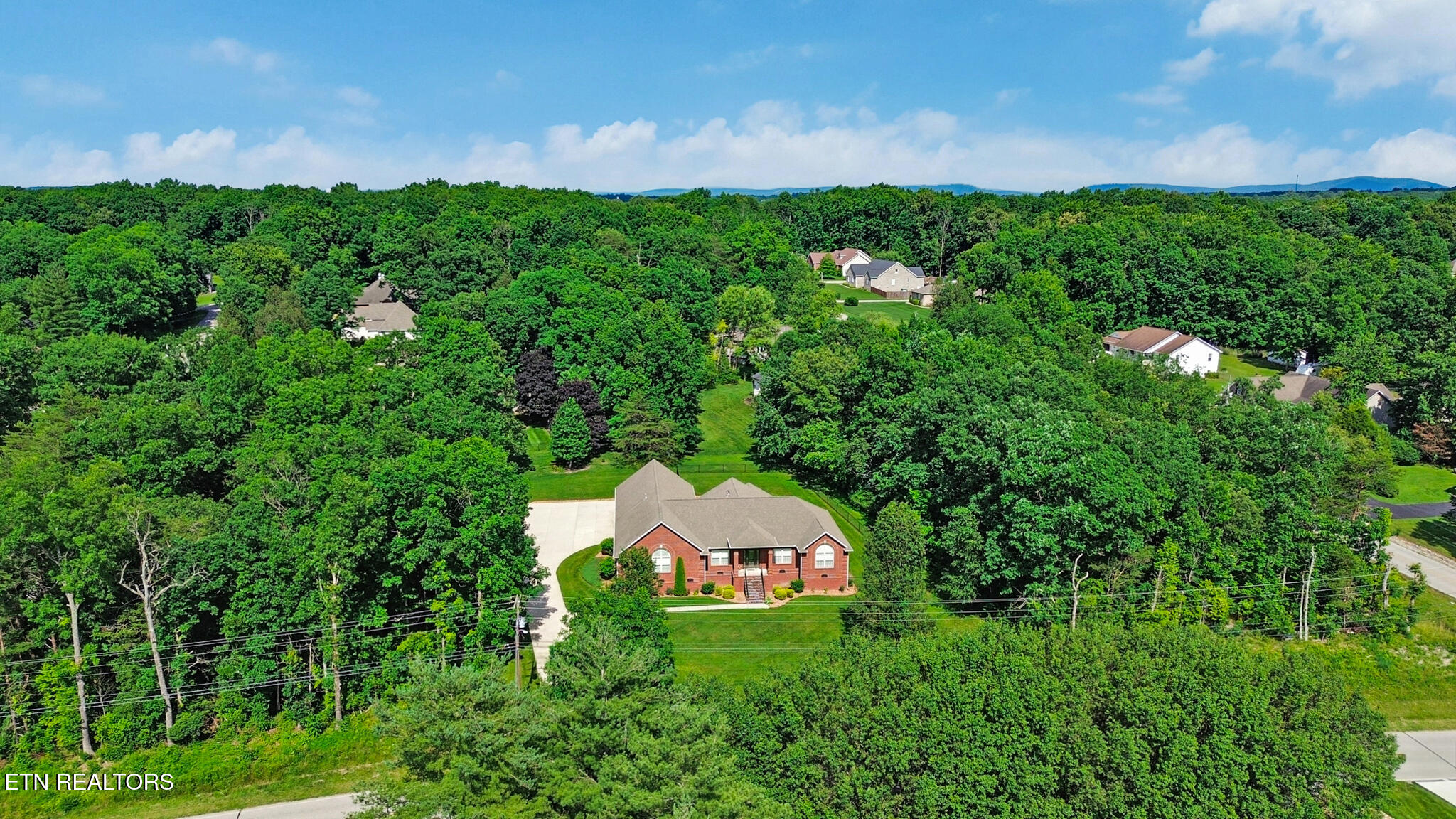 1401 Holiday Drive Crossville TN 38555