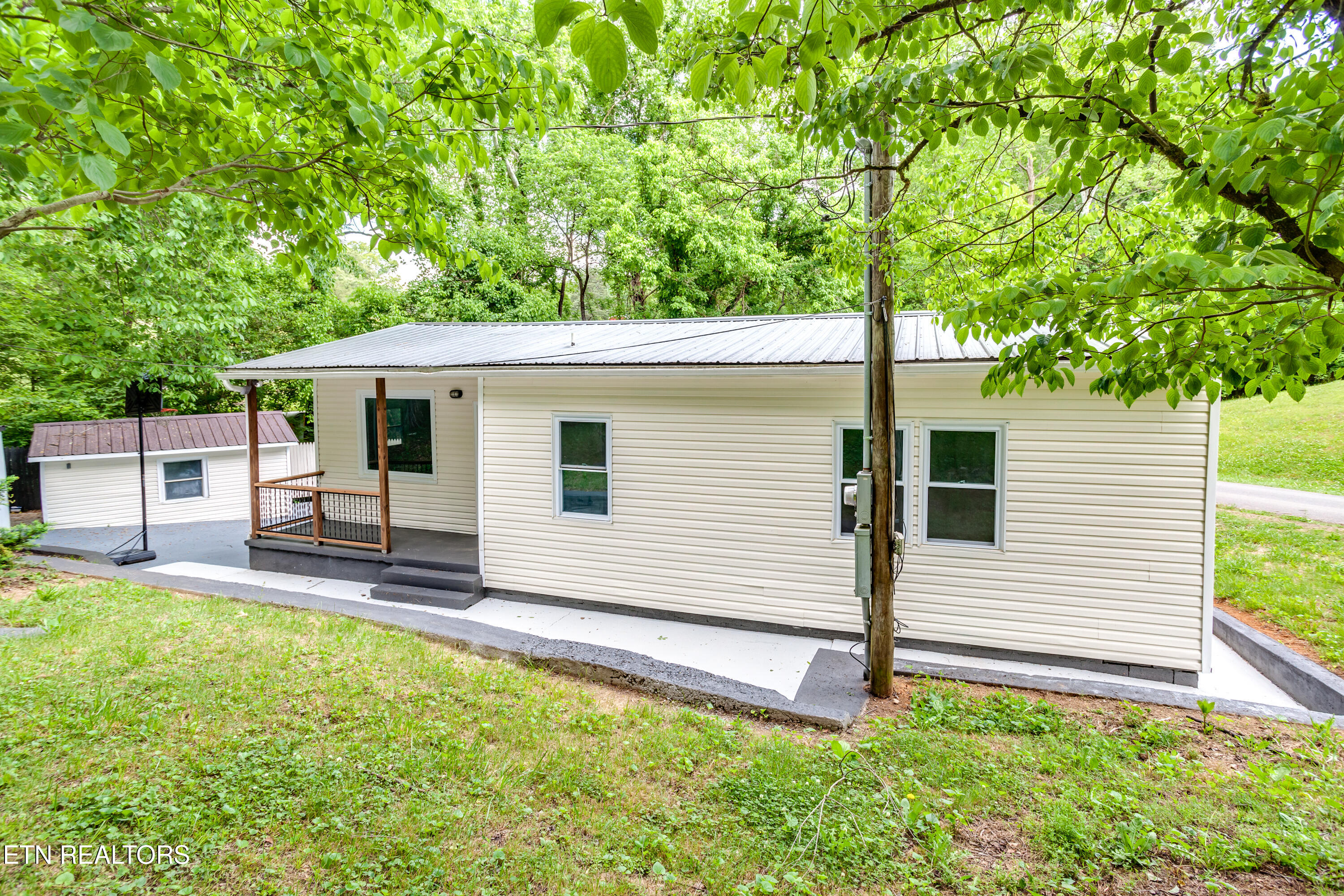 601 Carrie Circle Strawberry Plains TN 37871