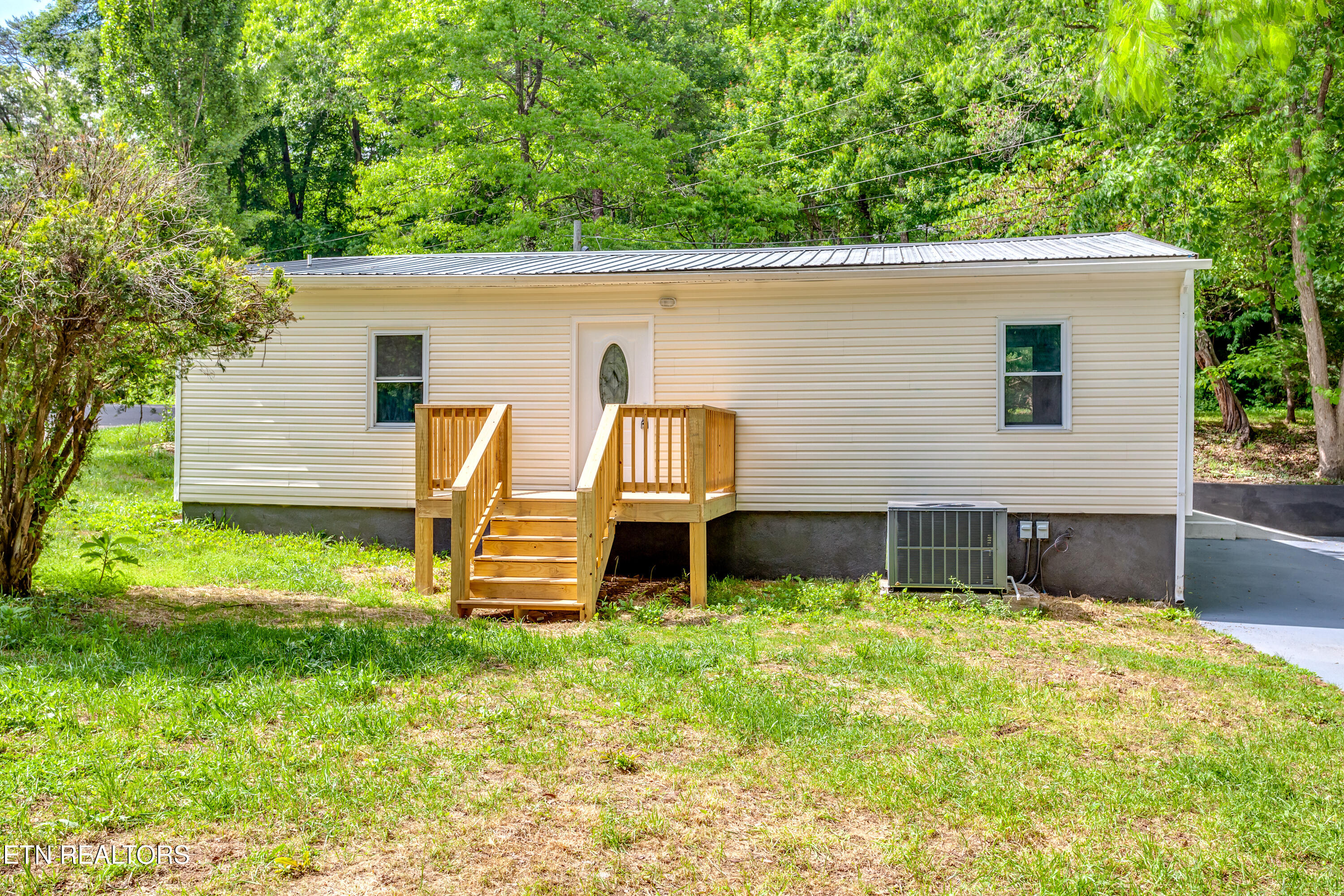601 Carrie Circle Strawberry Plains TN 37871