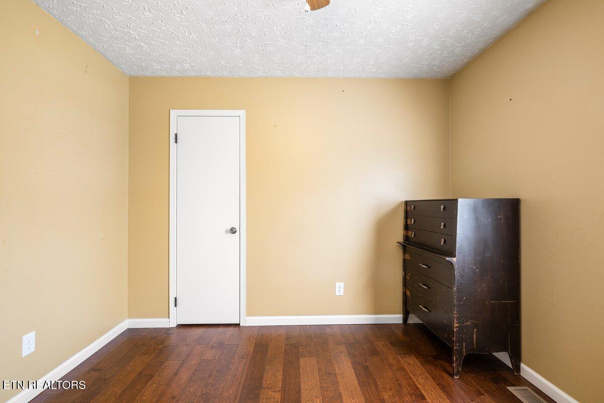 225 Country Way Drive Lafollette TN 37766
