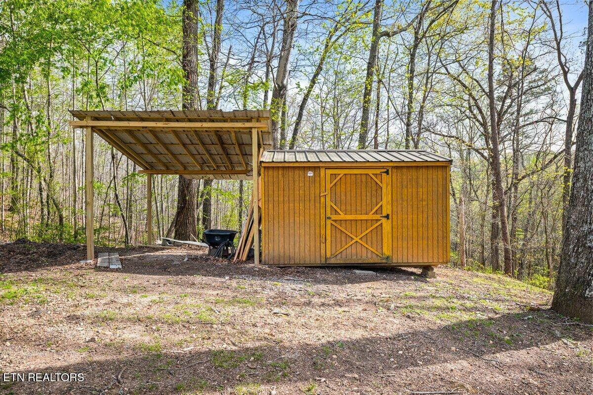 225 Country Way Drive Lafollette TN 37766