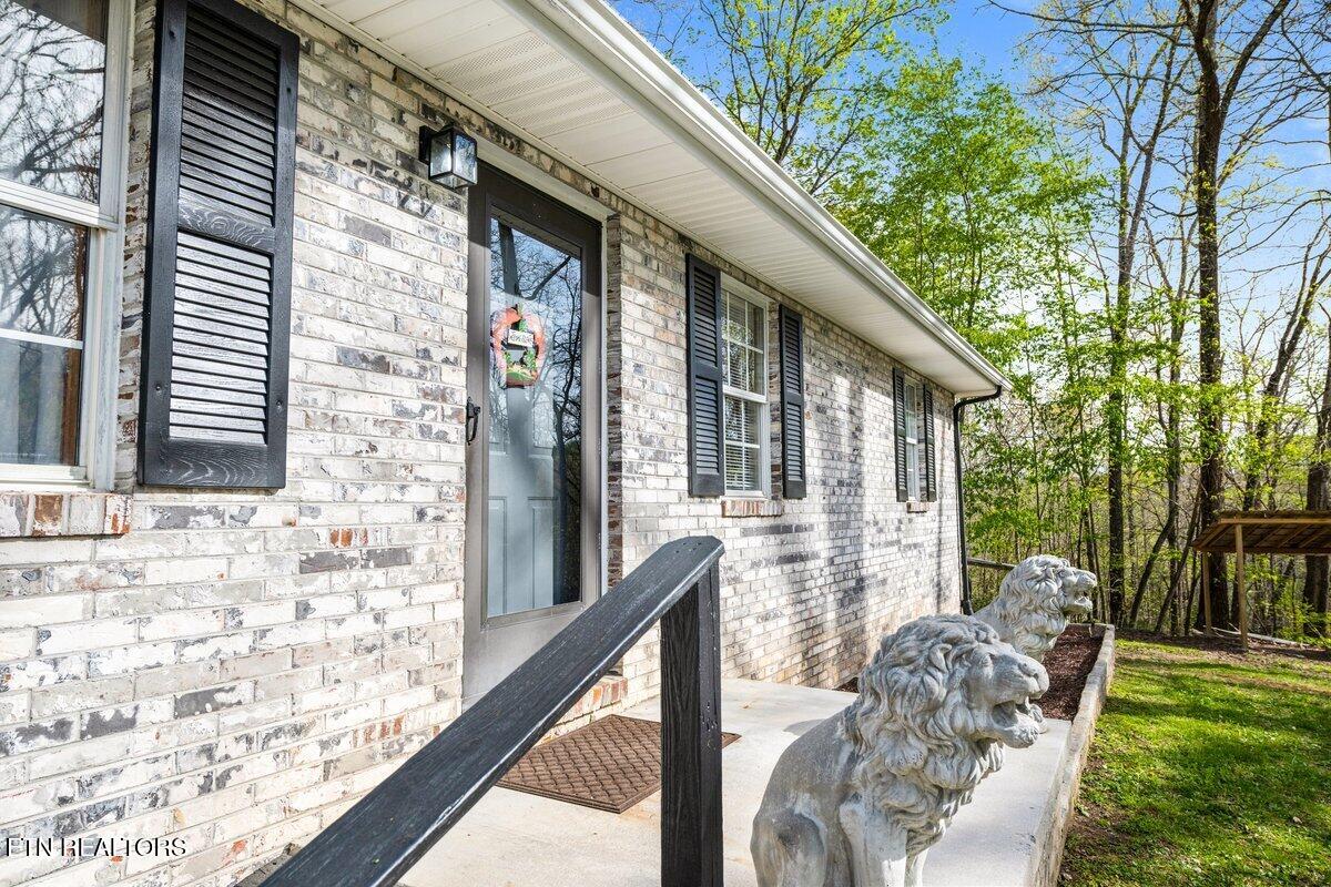 225 Country Way Drive Lafollette TN 37766