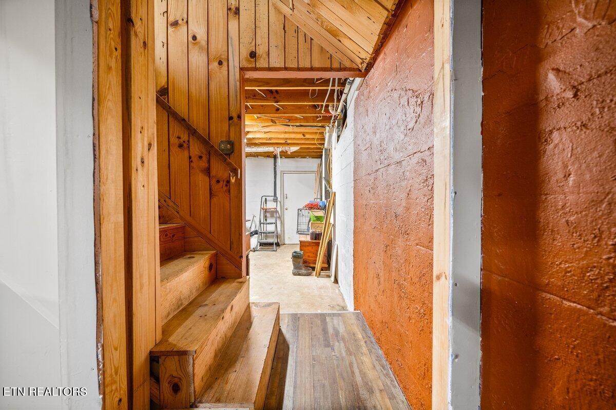 225 Country Way Drive Lafollette TN 37766
