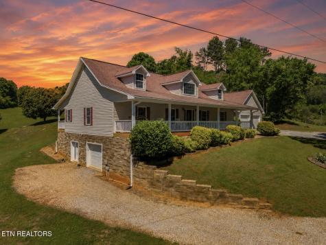 2433 Green Road Cosby TN 37722