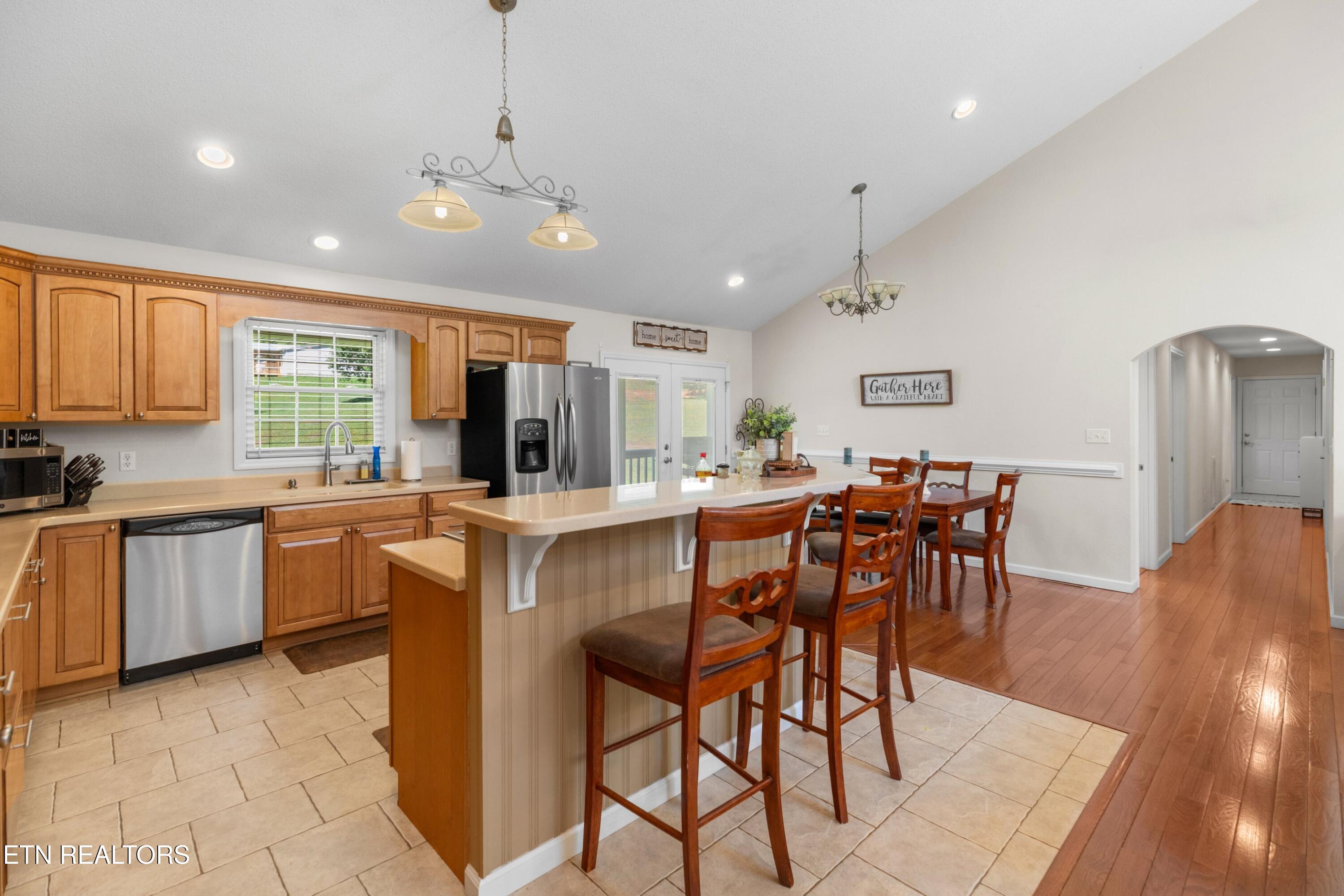 2433 Green Road Cosby TN 37722