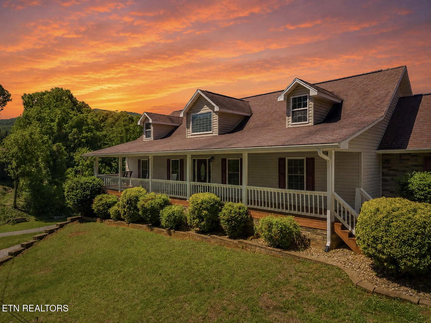 2433 Green Road Cosby TN 37722