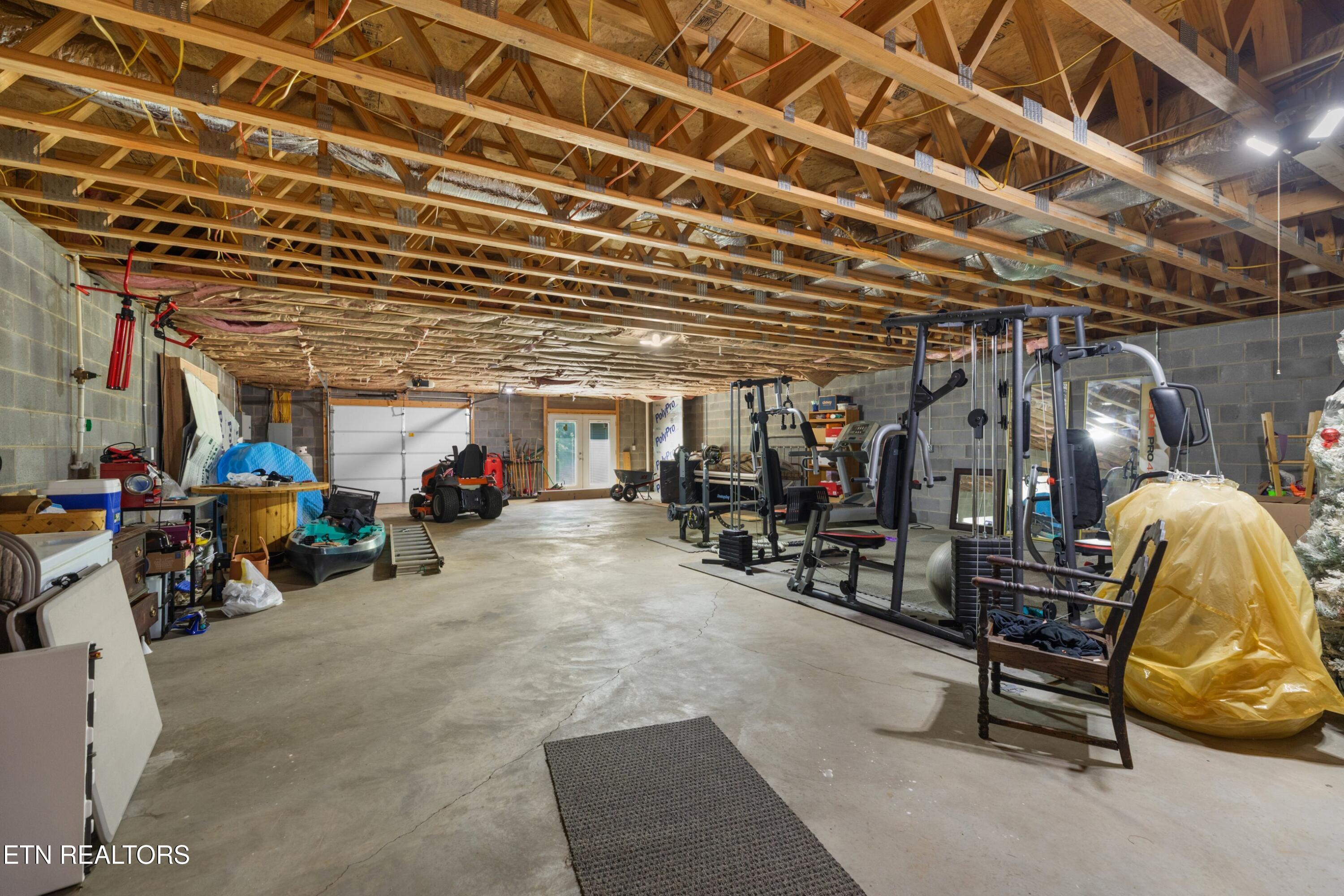 2433 Green Road Cosby TN 37722