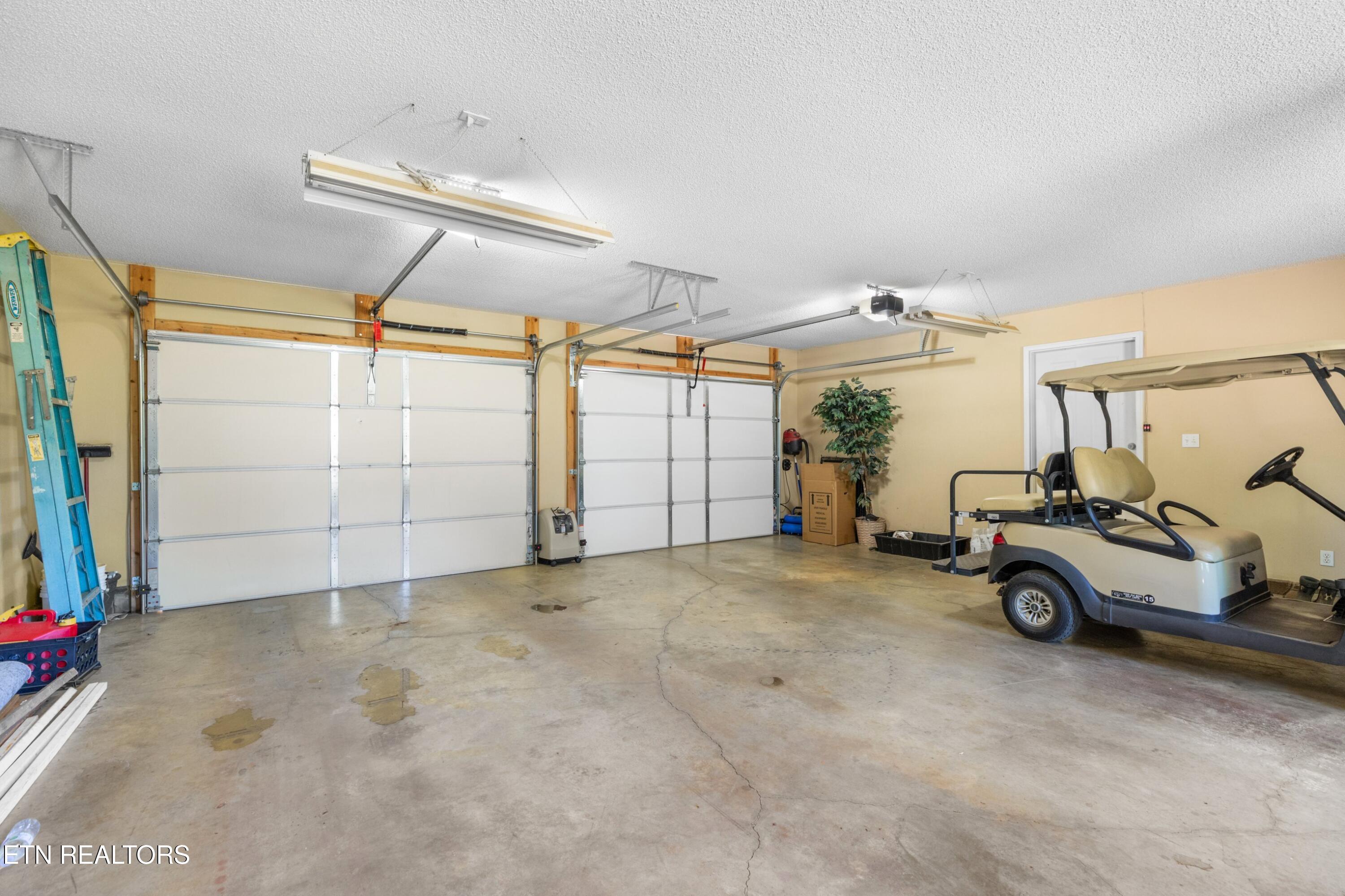 2433 Green Road Cosby TN 37722