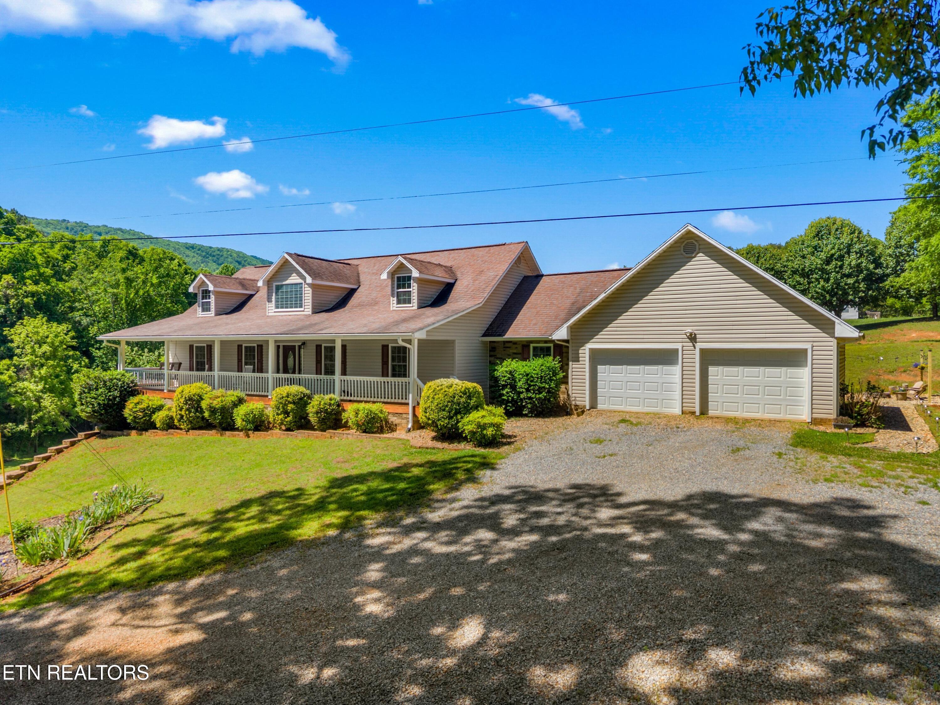 2433 Green Road Cosby TN 37722