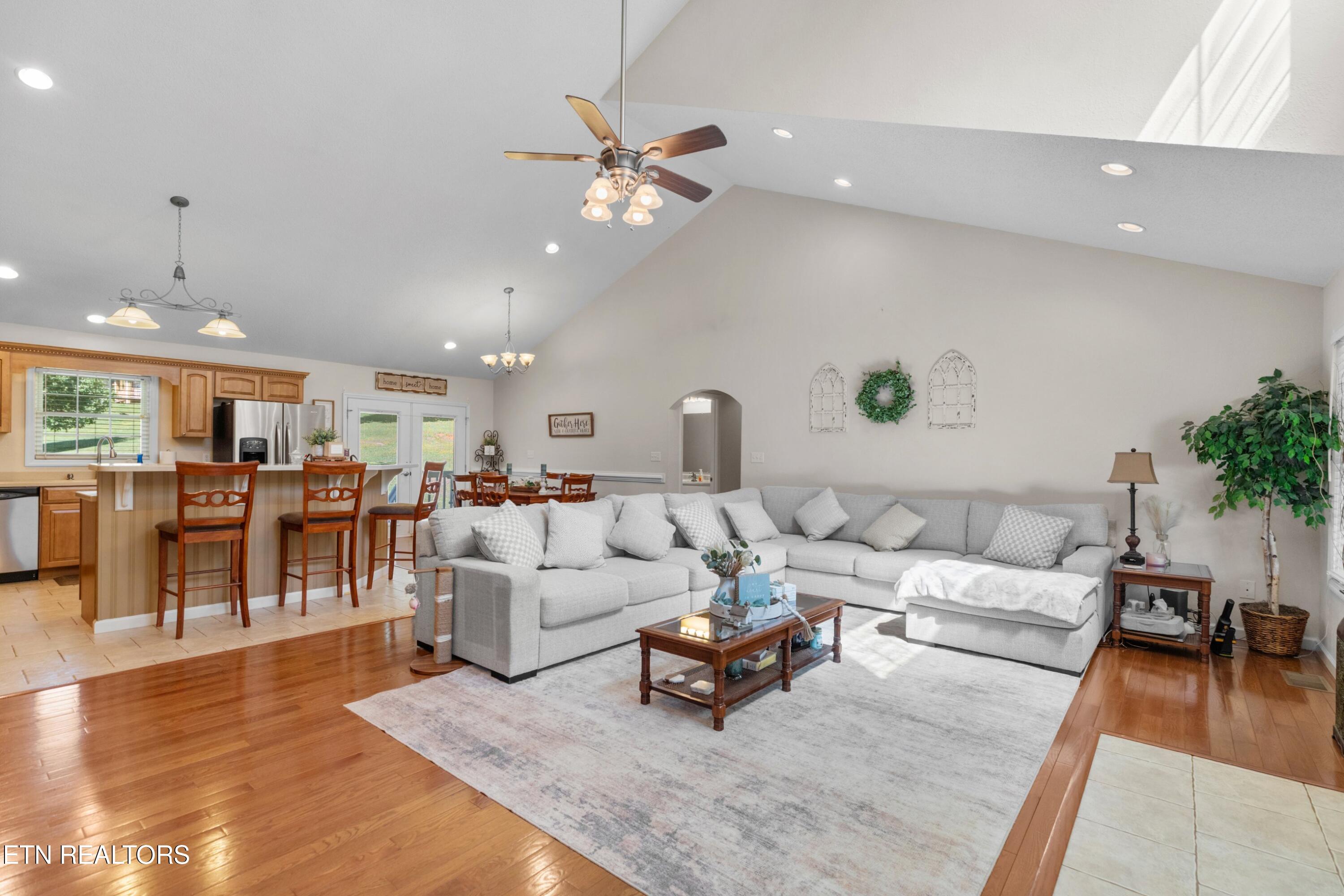 2433 Green Road Cosby TN 37722