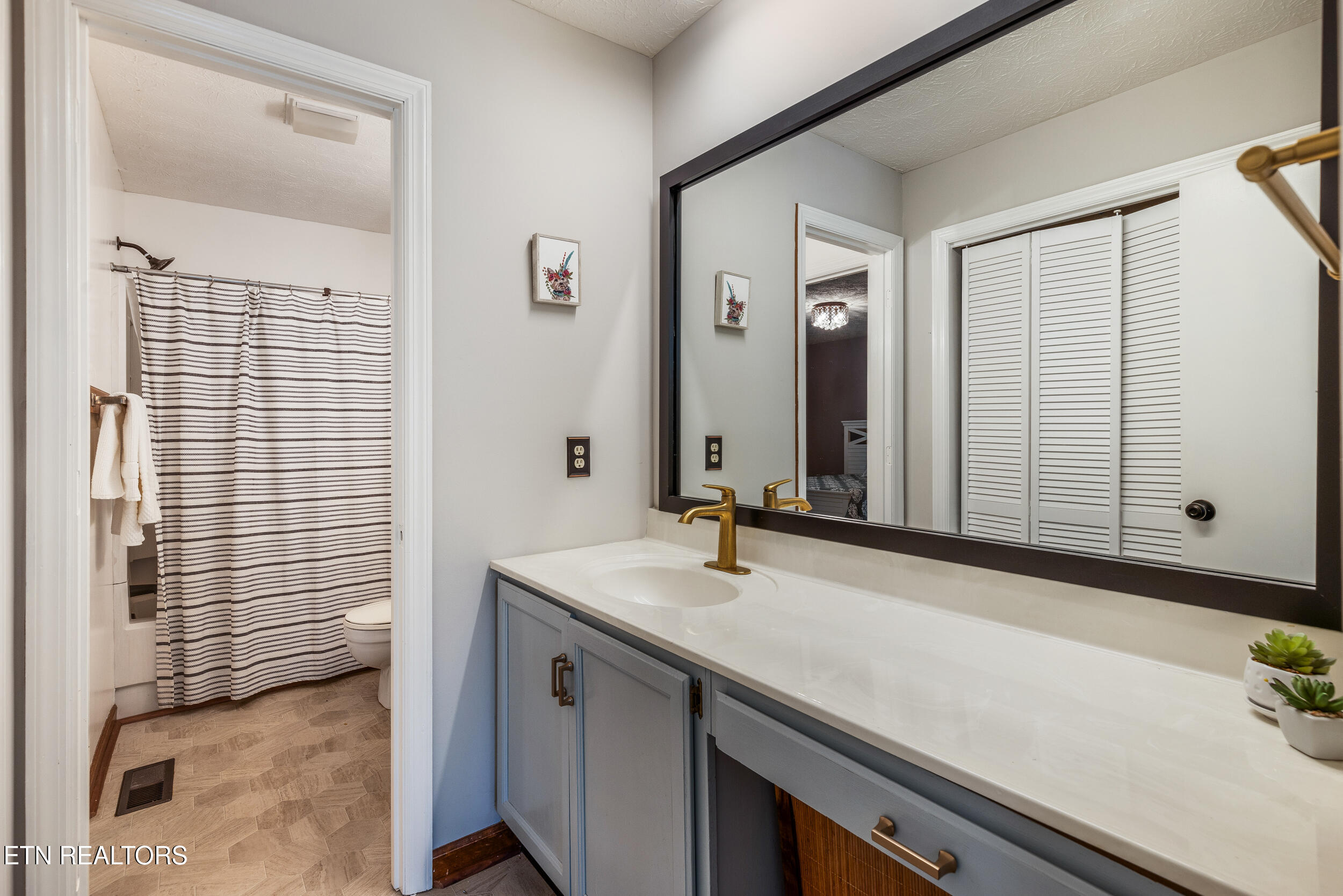 4402 Washington Court Knoxville TN 37917