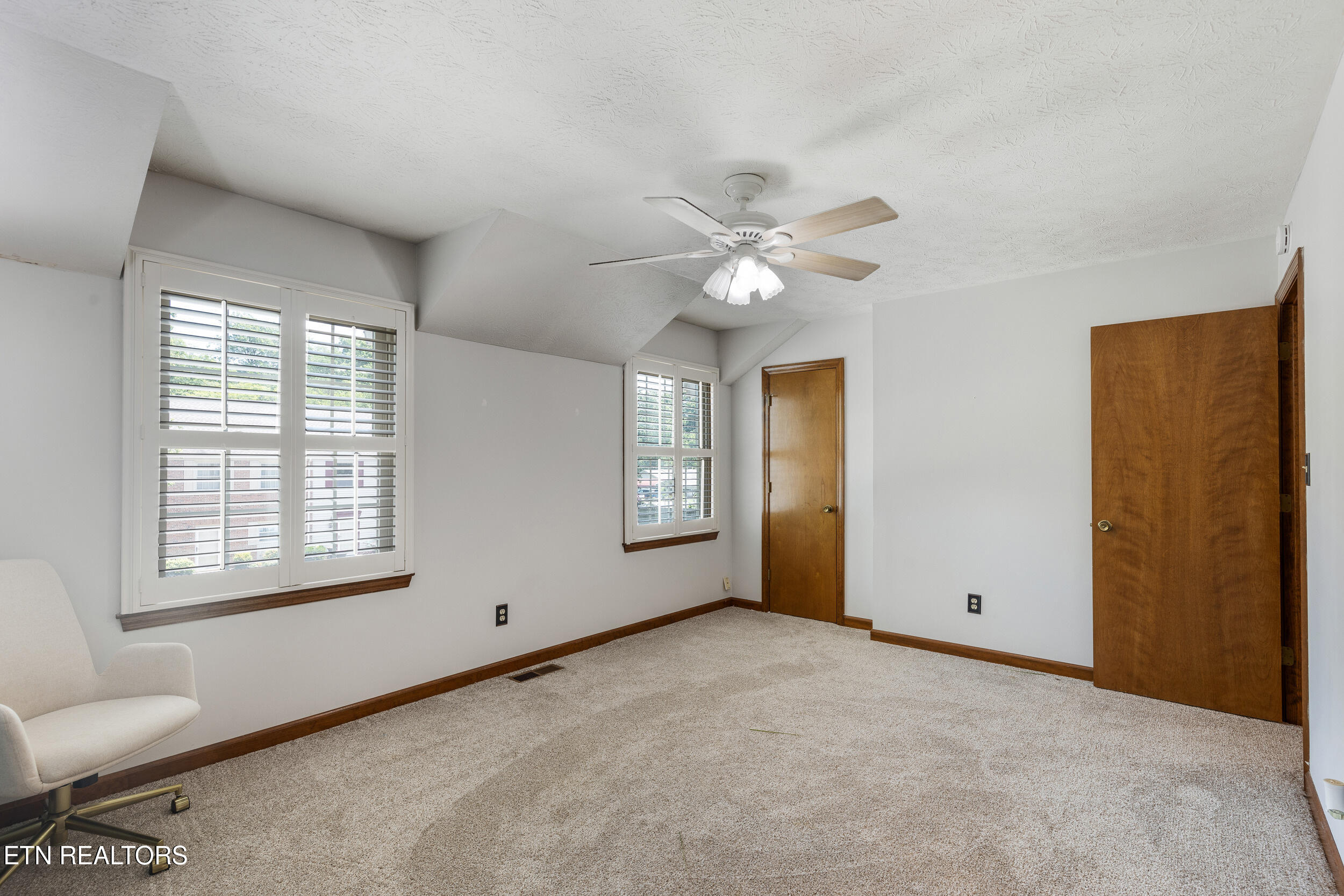 4402 Washington Court Knoxville TN 37917