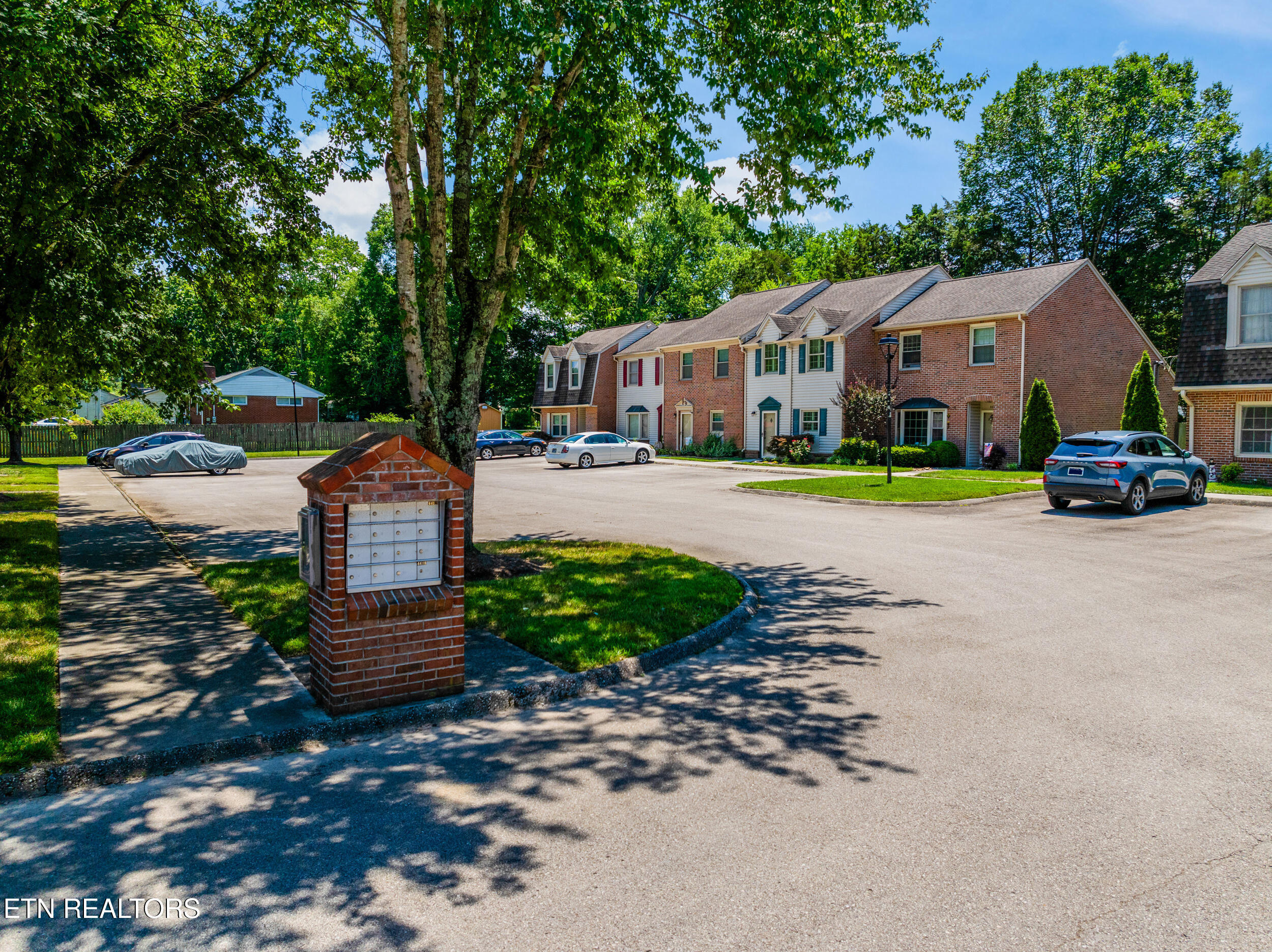 4402 Washington Court Knoxville TN 37917