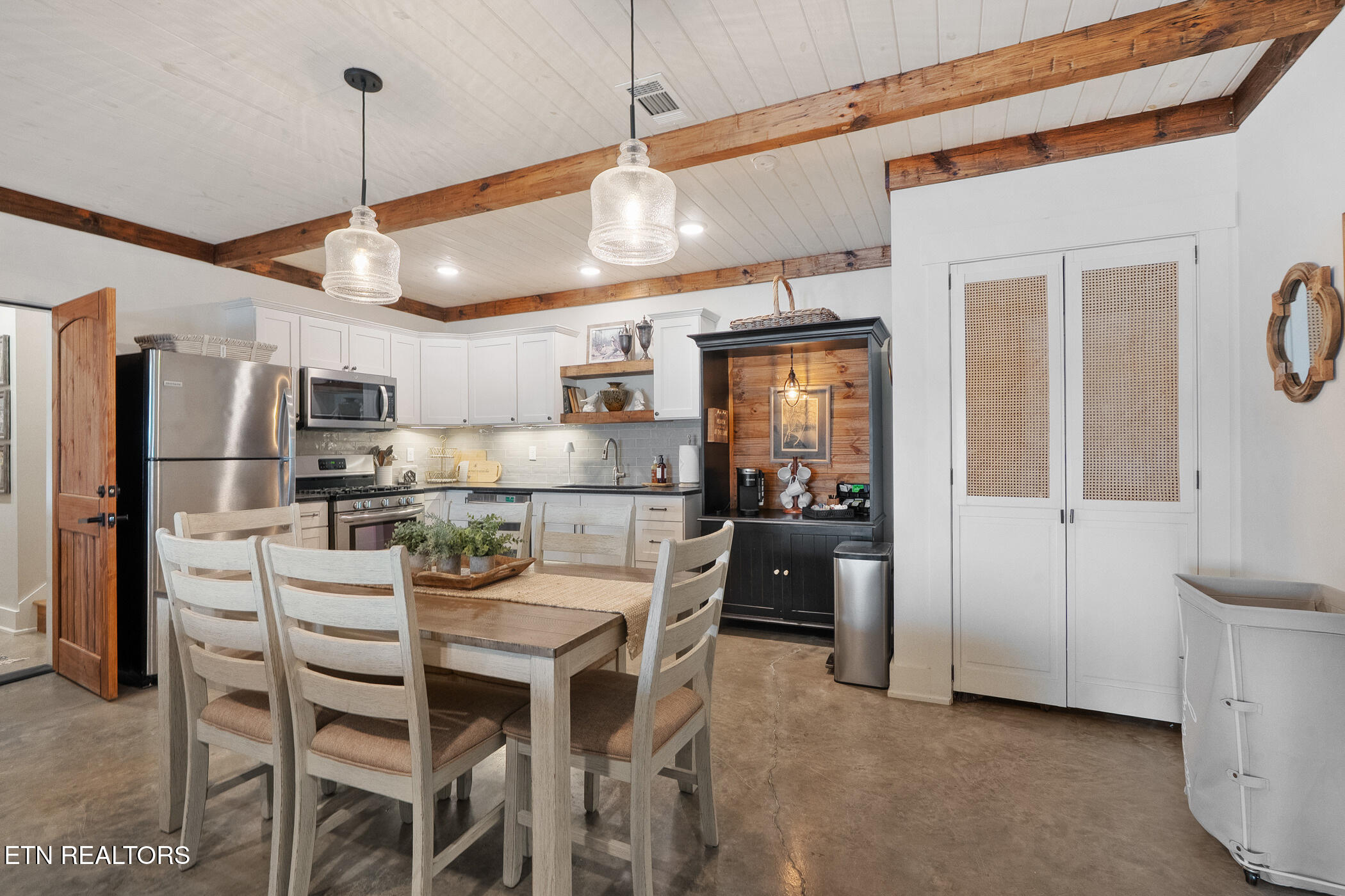 1839 Stone Bridge Drive Dandridge TN 37725