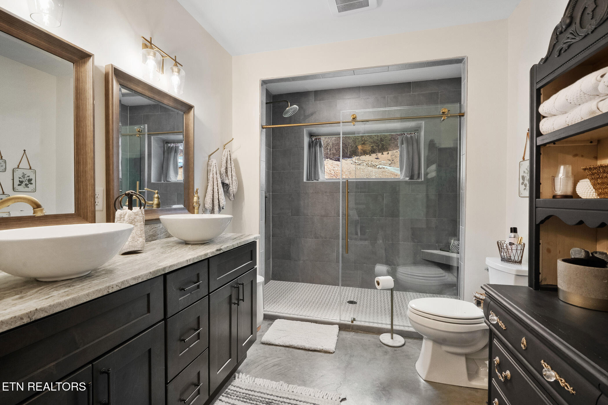 1839 Stone Bridge Drive Dandridge TN 37725