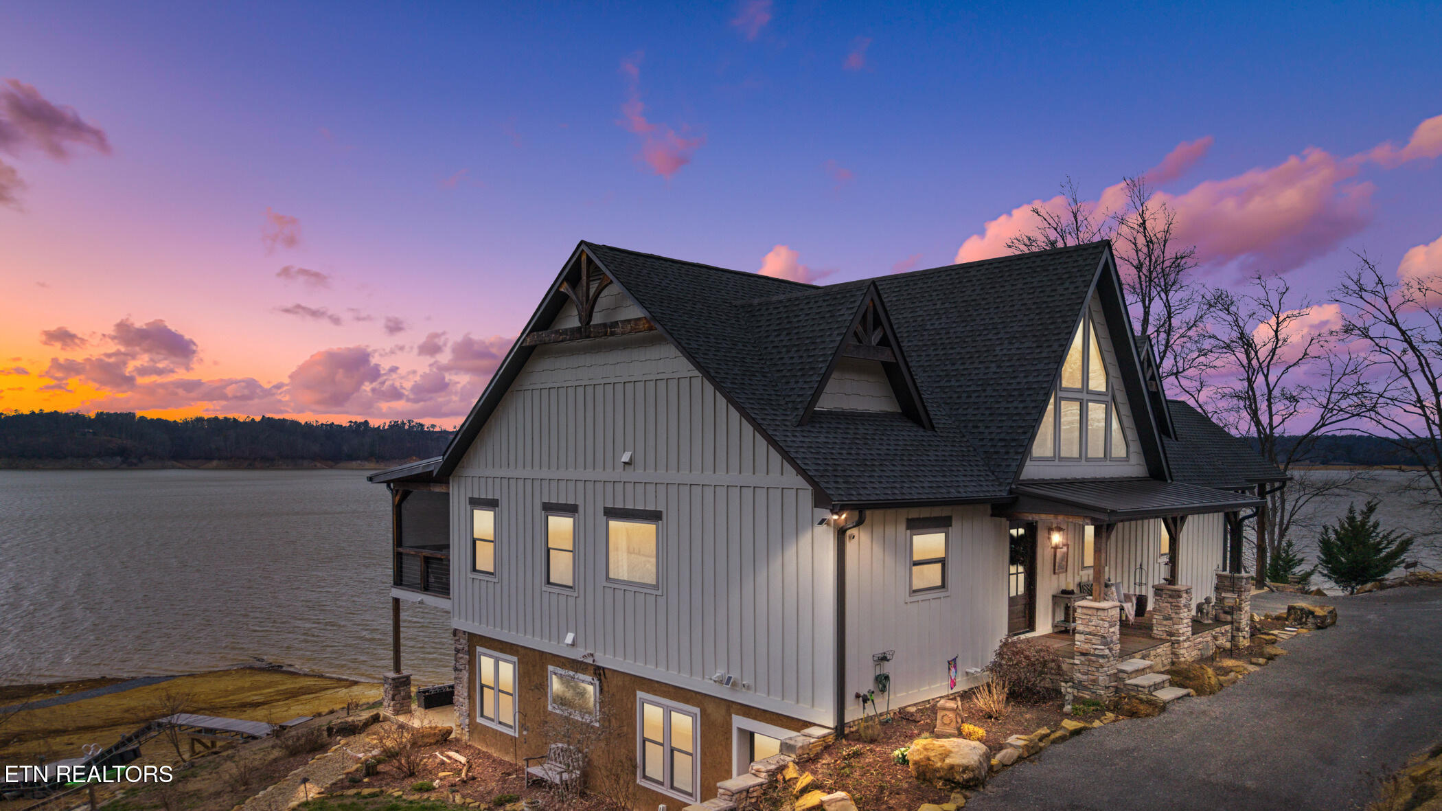 1839 Stone Bridge Drive Dandridge TN 37725